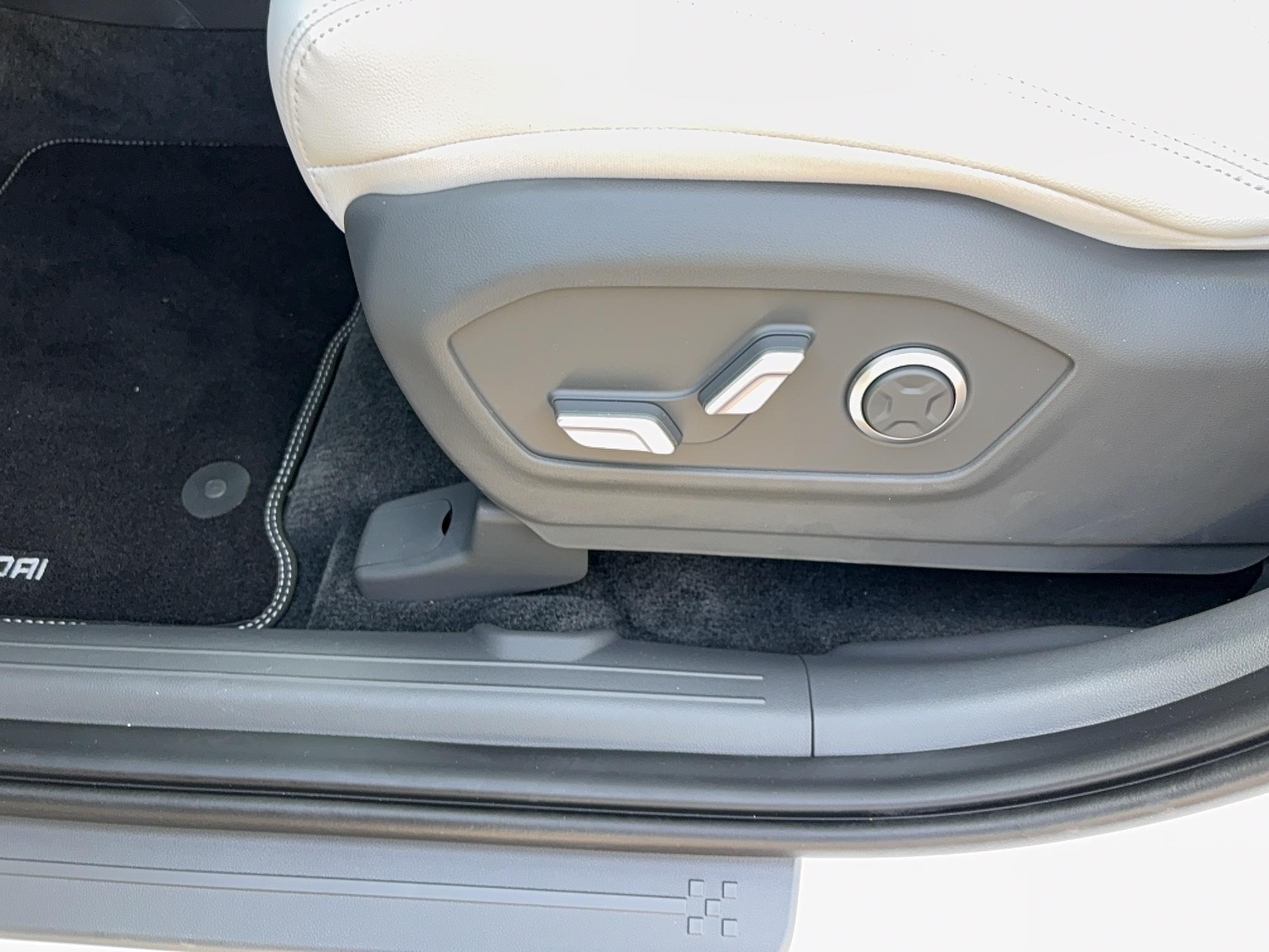 HYUNDAI Santa Fe 1.6 T-GDi Plug-in 253 HTRAC BVA6 Executive - Véhicule Occasion Océane Auto