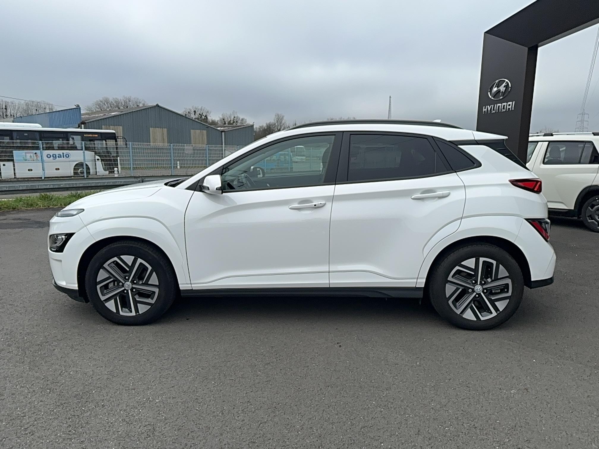 HYUNDAI Kona Electrique 64 kWh - 204 ch Creative - Véhicule Occasion - Océane Auto HYUNDAI Kona Electrique 64 kWh - 204 ch Creative - Véhicule Occasion Océane Auto