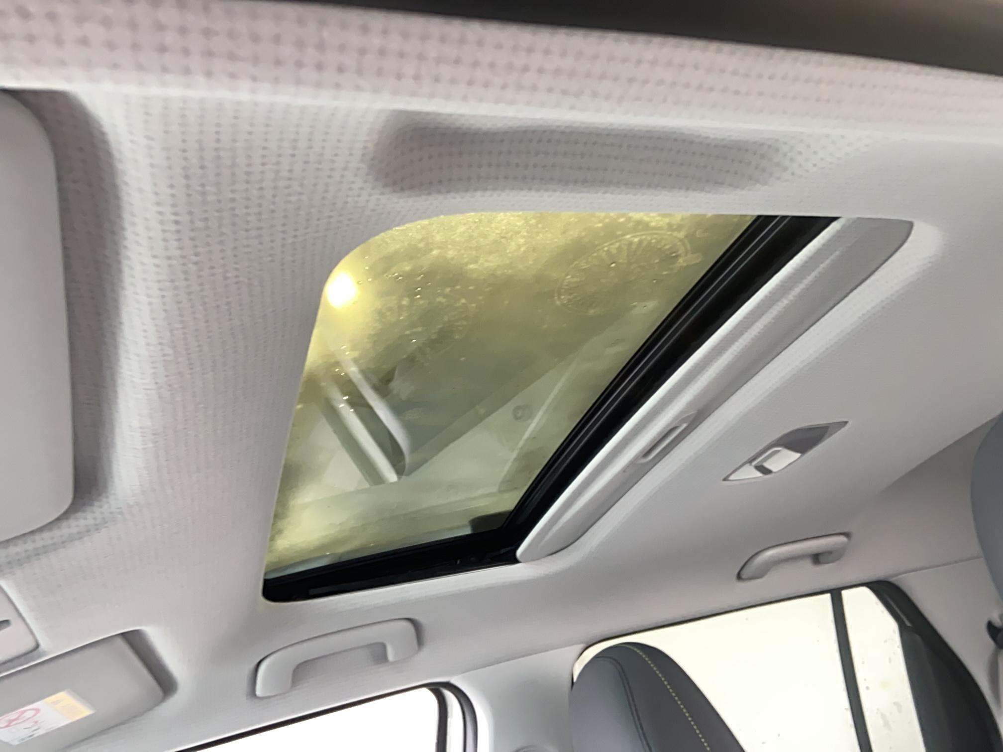 HYUNDAI Inster 49 kWh Cross Executive - Véhicule Occasion Océane Auto