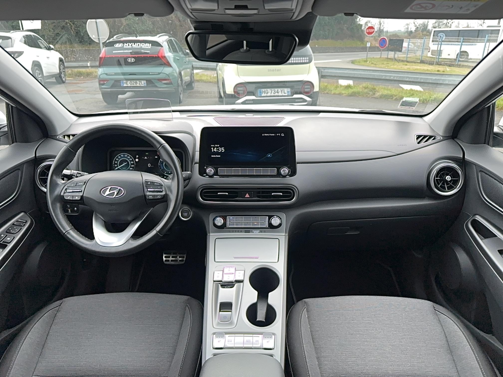 HYUNDAI Kona Electrique 64 kWh - 204 ch Creative - Véhicule Occasion - Océane Auto HYUNDAI Kona Electrique 64 kWh - 204 ch Creative - Véhicule Occasion Océane Auto