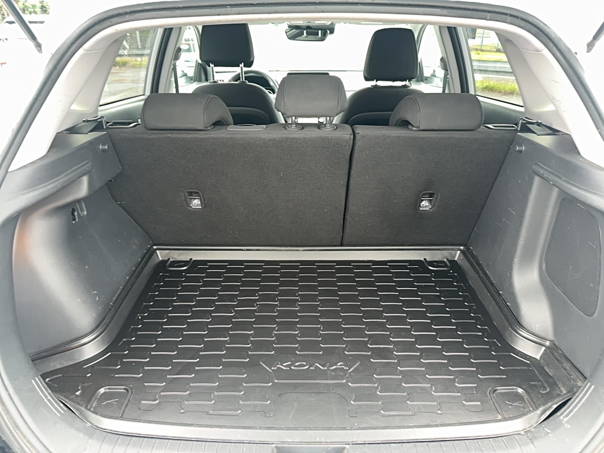 HYUNDAI Kona Electrique 64 kWh - 204 ch Creative - Véhicule Occasion - Océane Auto HYUNDAI Kona Electrique 64 kWh - 204 ch Creative - Véhicule Occasion Océane Auto