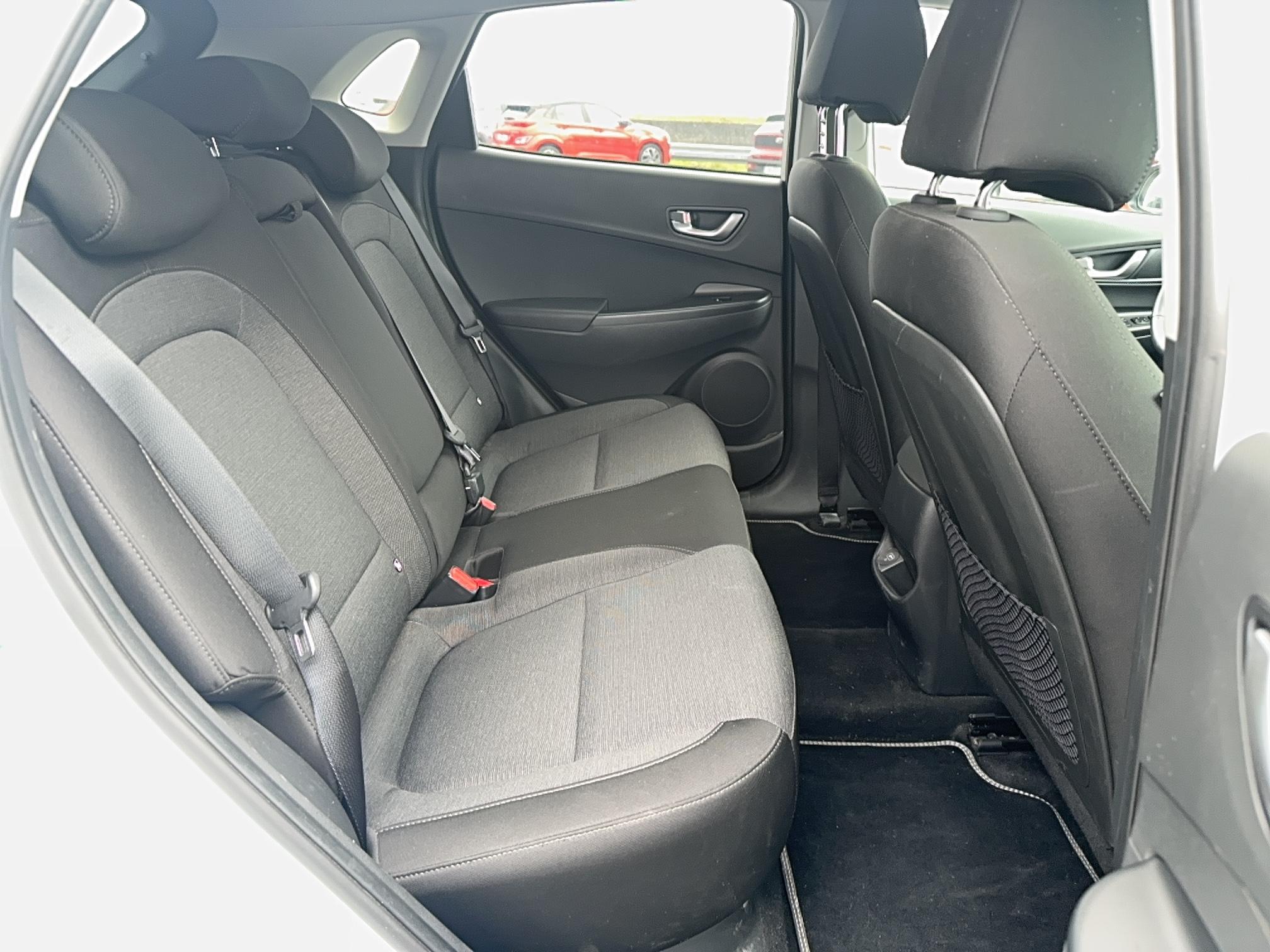 HYUNDAI Kona Electrique 64 kWh - 204 ch Creative - Véhicule Occasion - Océane Auto HYUNDAI Kona Electrique 64 kWh - 204 ch Creative - Véhicule Occasion Océane Auto