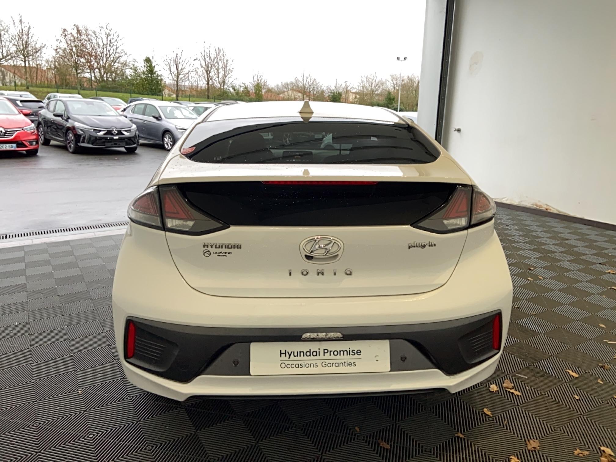 HYUNDAI Ioniq Plug-in 141 ch Executive - Véhicule Occasion - Océane Auto HYUNDAI Ioniq Plug-in 141 ch Executive - Véhicule Occasion Océane Auto