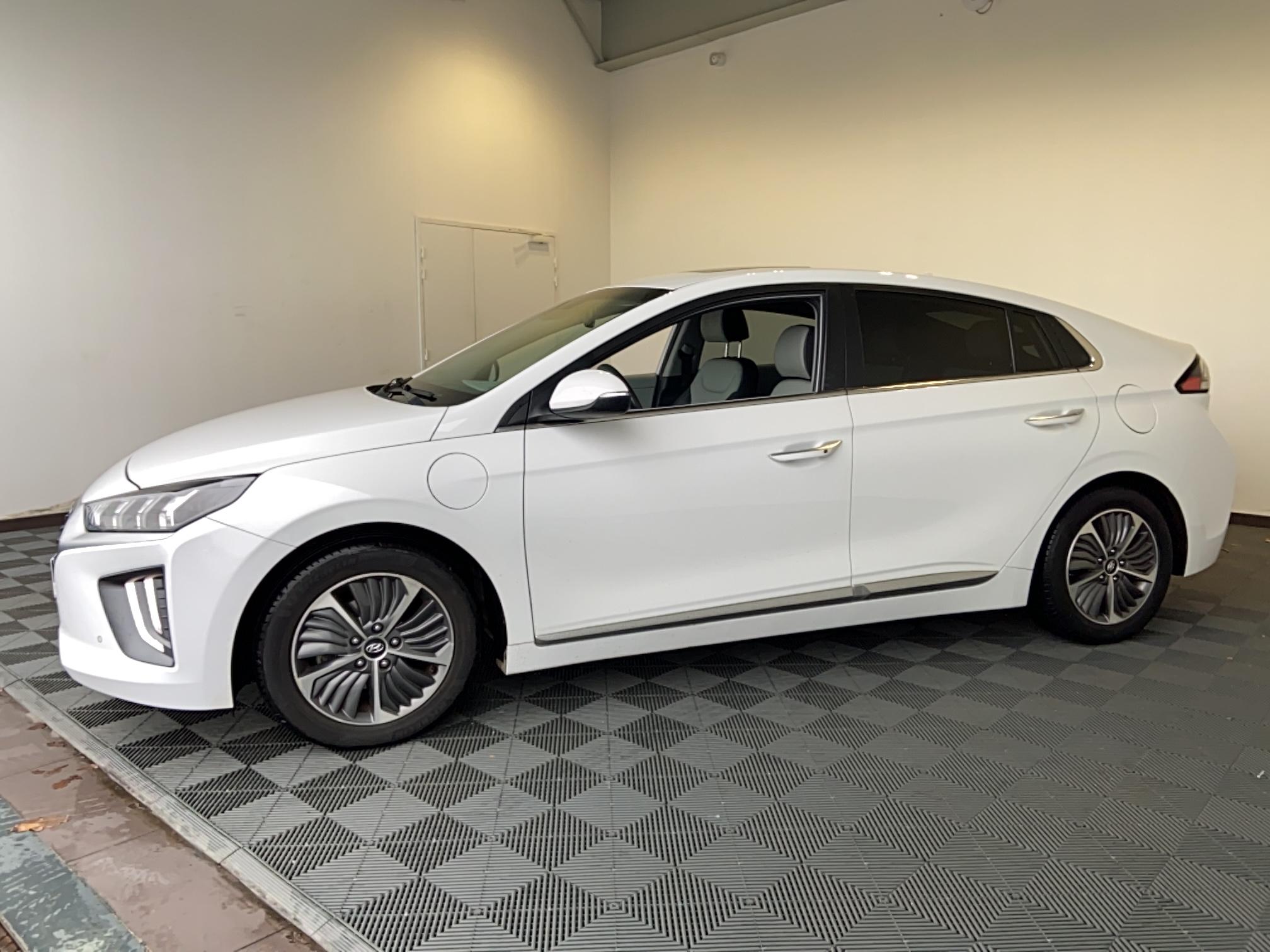 HYUNDAI Ioniq Plug-in 141 ch Executive - Véhicule Occasion - Océane Auto HYUNDAI Ioniq Plug-in 141 ch Executive - Véhicule Occasion Océane Auto