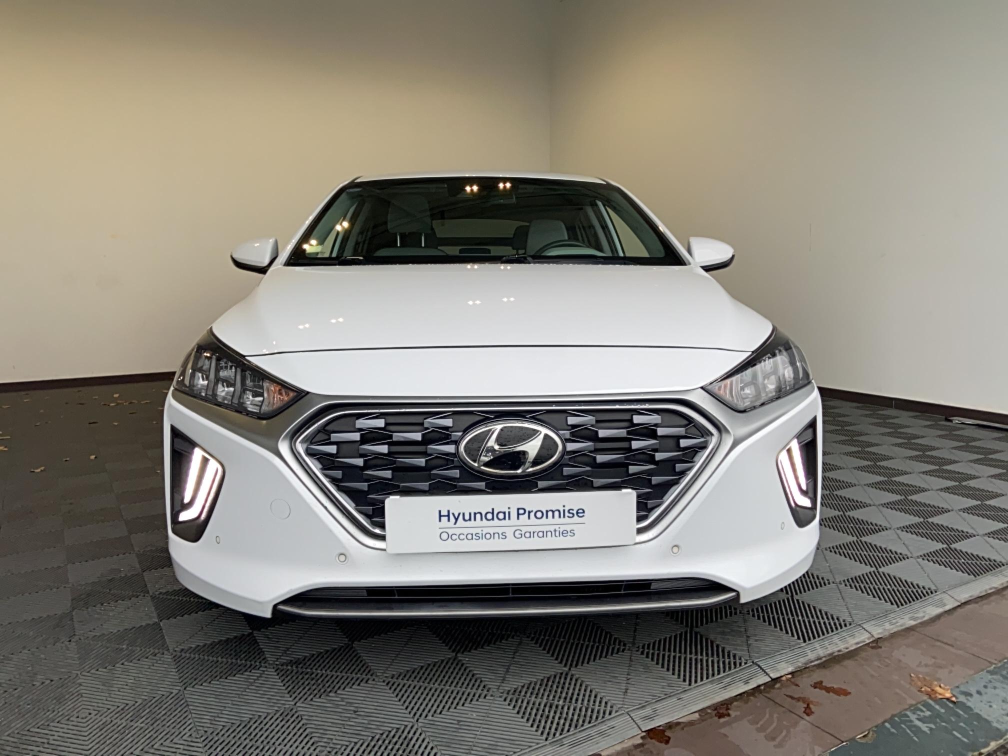 HYUNDAI Ioniq Plug-in 141 ch Executive - Véhicule Occasion - Océane Auto HYUNDAI Ioniq Plug-in 141 ch Executive - Véhicule Occasion Océane Auto