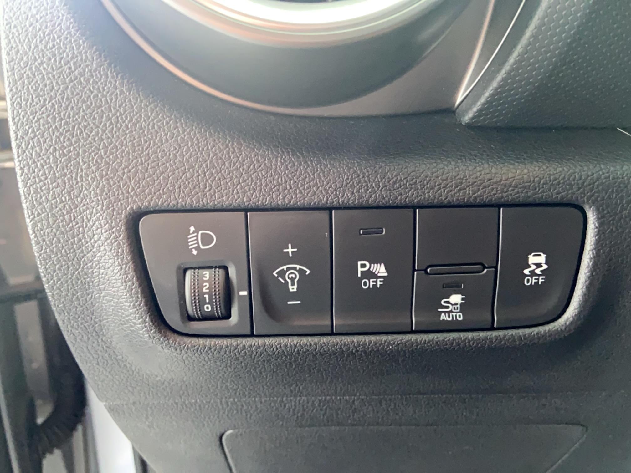 HYUNDAI Kona Electrique 39 kWh - 136 ch Intuitive - Véhicule Occasion Océane Auto