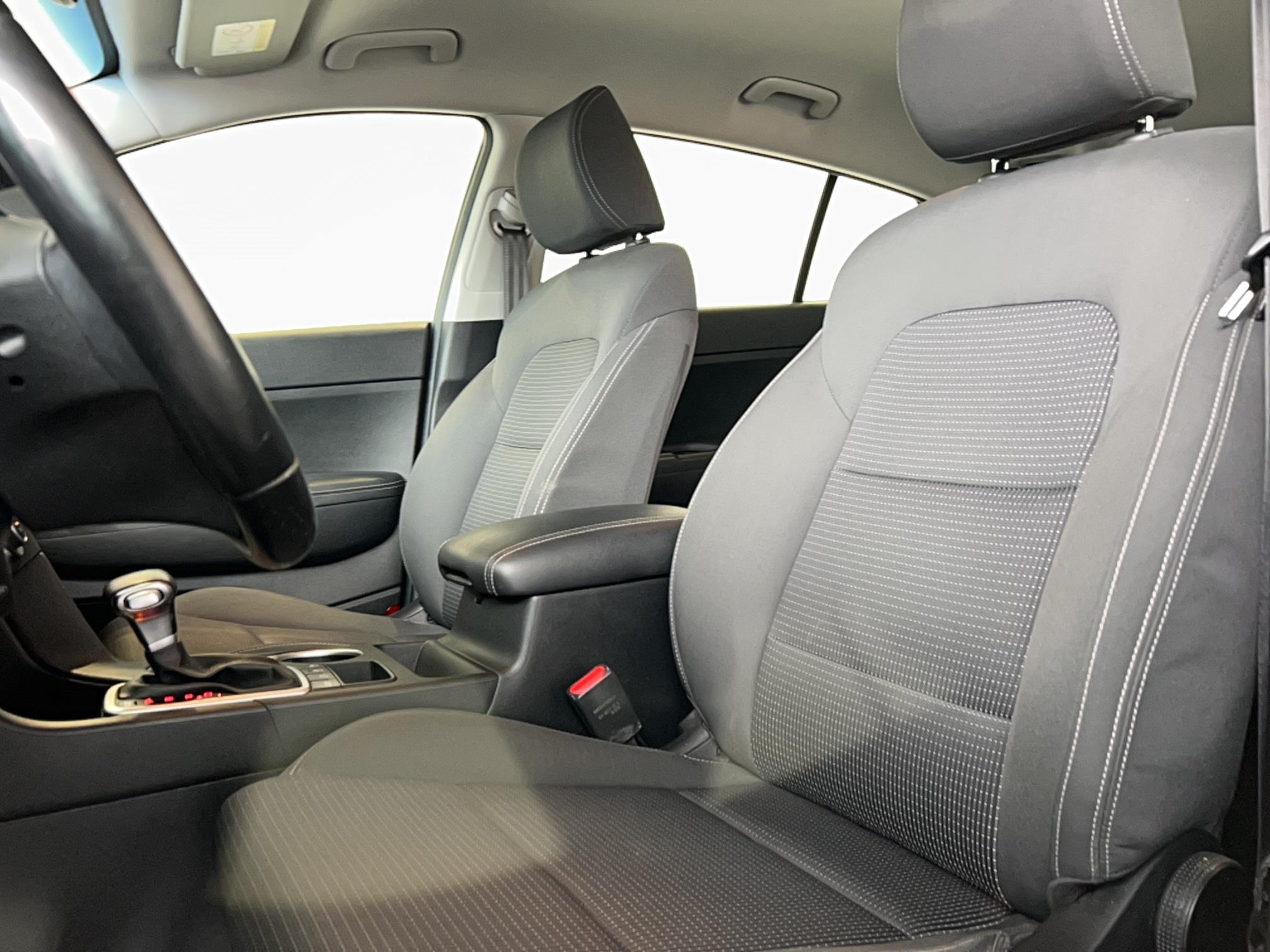 KIA Sportage 1.7 CRDi 141 ISG 4x2 DCT7 Active - Véhicule Occasion Océane Auto