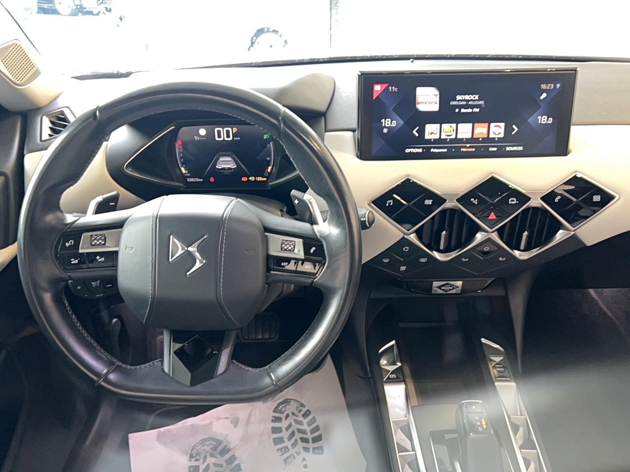 DS DS3 Crossback BlueHDi 130 EAT8 So Chic - Véhicule Occasion Océane Auto