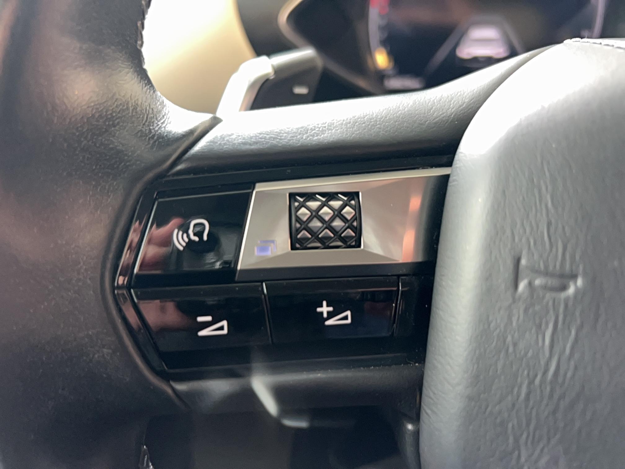 DS DS3 Crossback BlueHDi 130 EAT8 So Chic - Véhicule Occasion Océane Auto