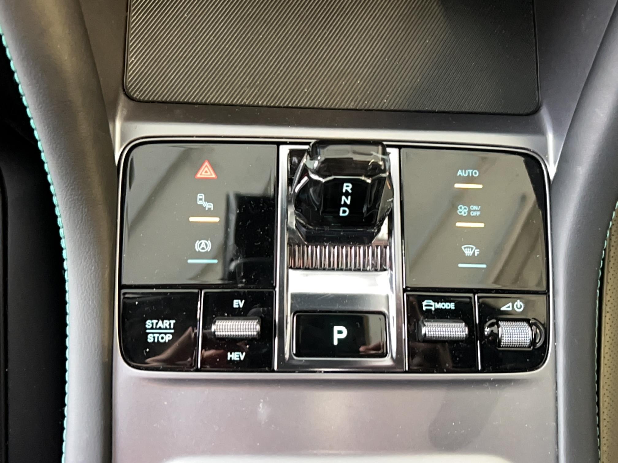 BYD Seal U 1.5l DM-i 218 ch PHEV Boost - Véhicule Occasion Océane Auto