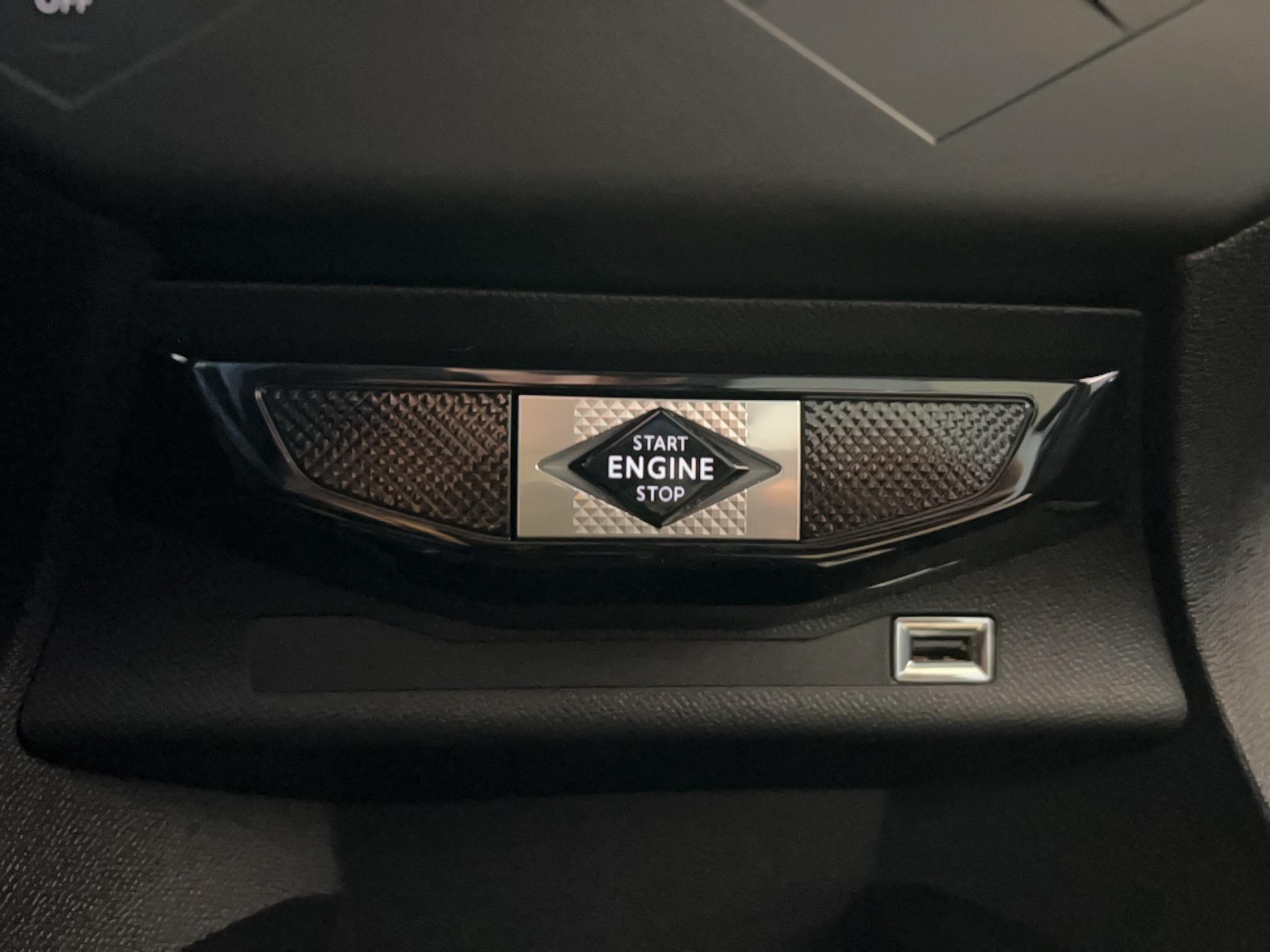 DS DS3 Crossback BlueHDi 130 EAT8 So Chic - Véhicule Occasion Océane Auto