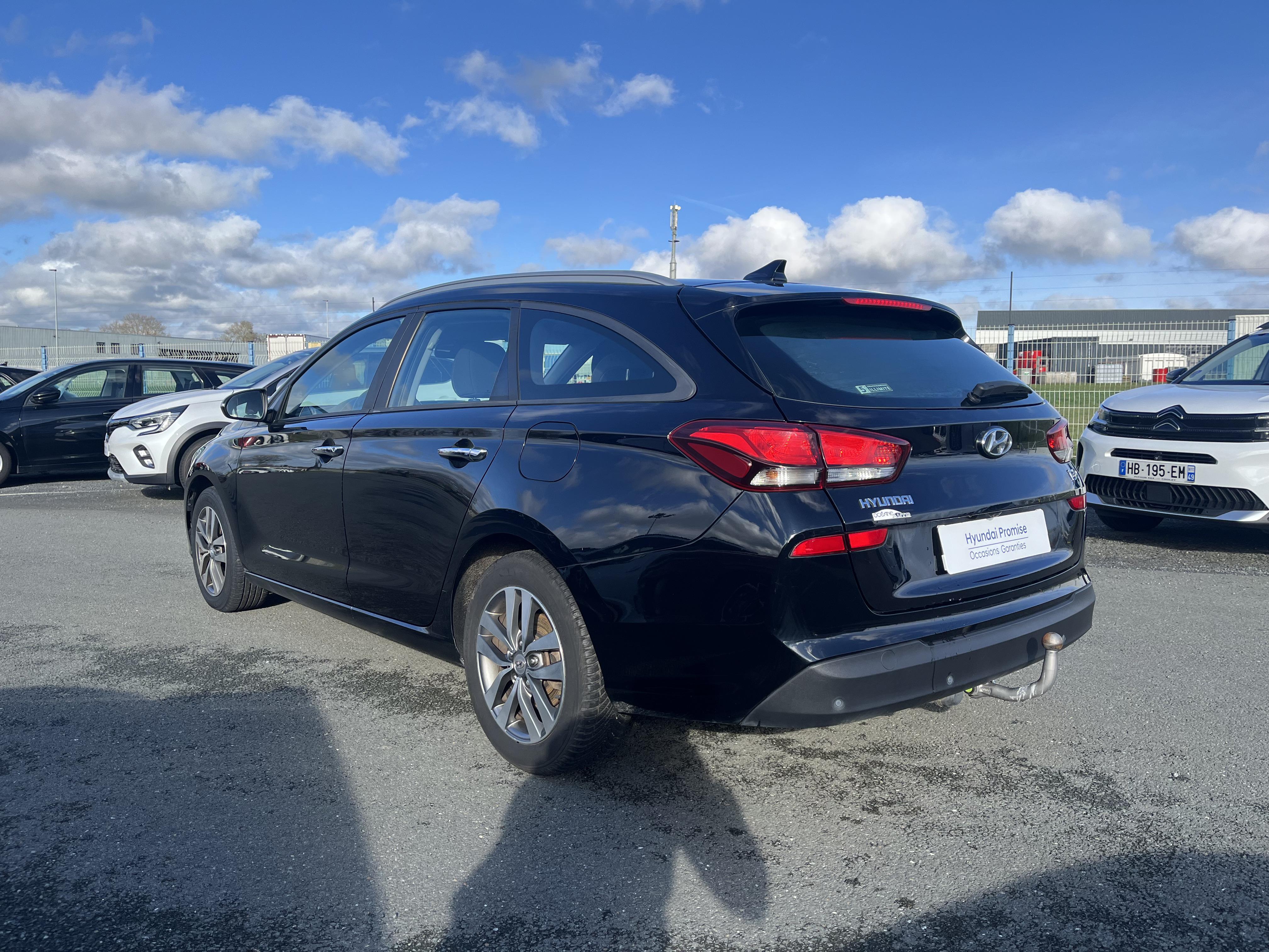 HYUNDAI i30 SW 1.6 CRDi 115 DCT-7 Business - Véhicule Occasion Océane Auto