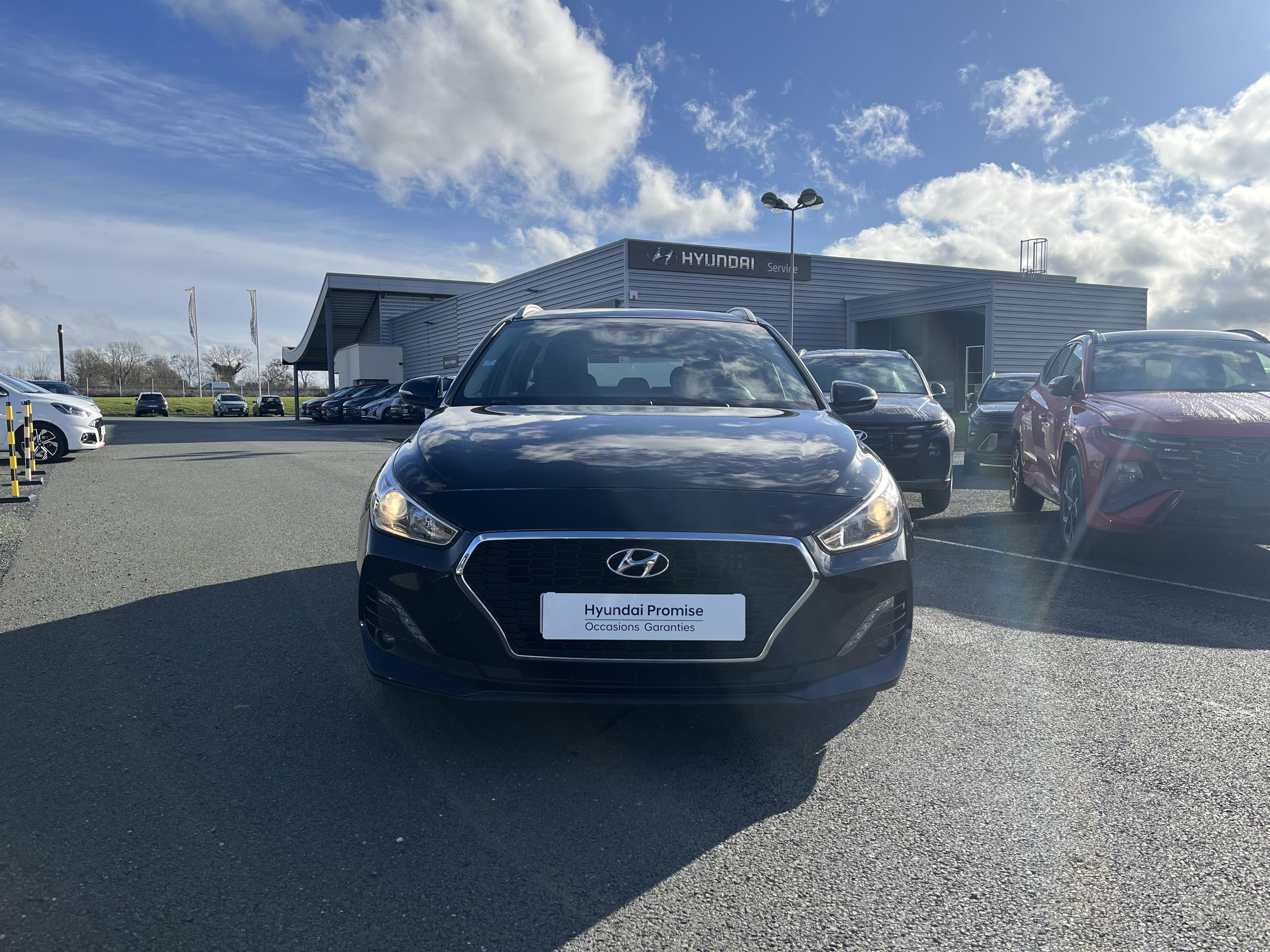 HYUNDAI i30 SW 1.6 CRDi 115 DCT-7 Business - Véhicule Occasion Océane Auto