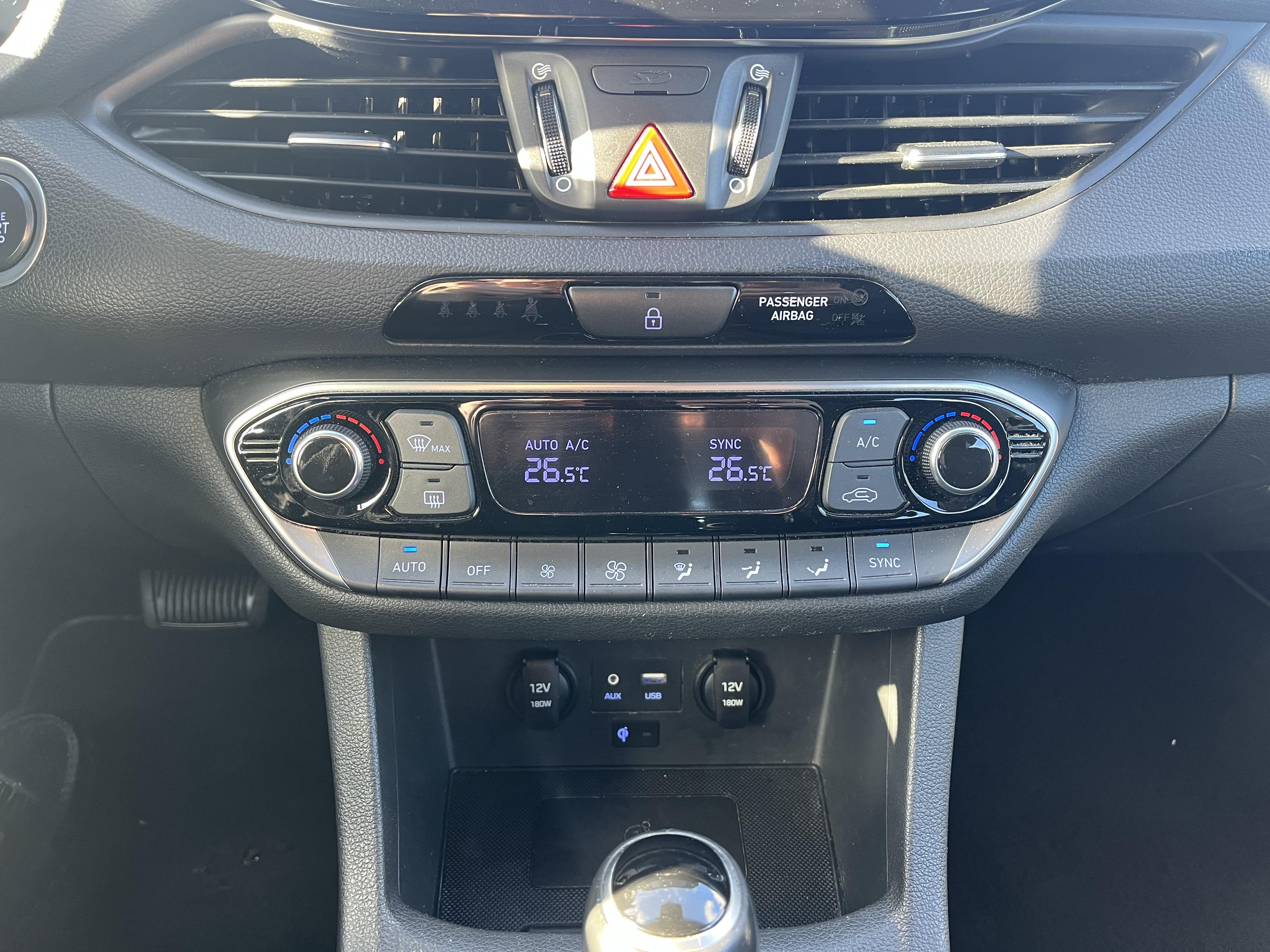 HYUNDAI i30 SW 1.6 CRDi 115 DCT-7 Business - Véhicule Occasion Océane Auto