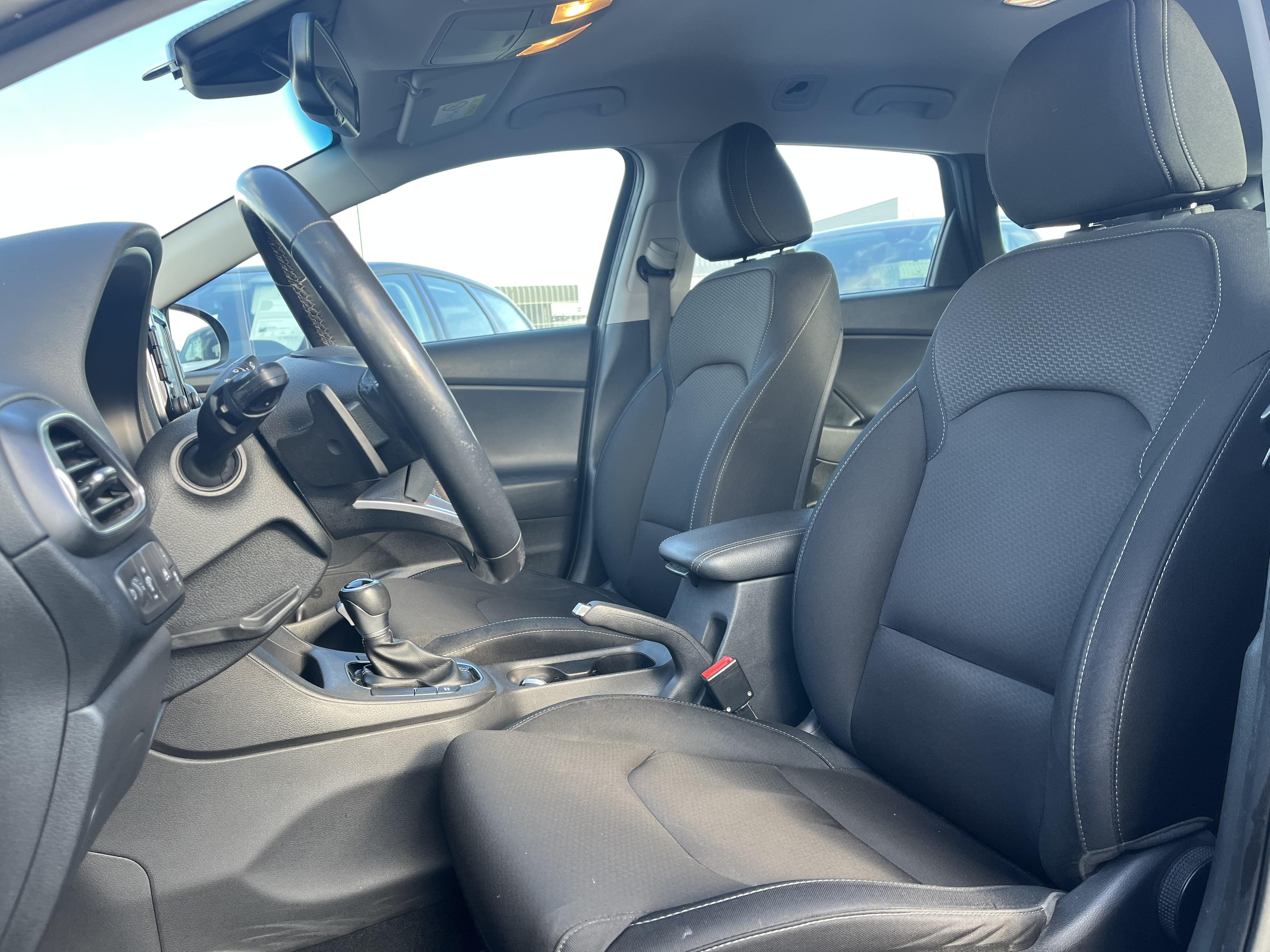 HYUNDAI i30 SW 1.6 CRDi 115 DCT-7 Business - Véhicule Occasion Océane Auto