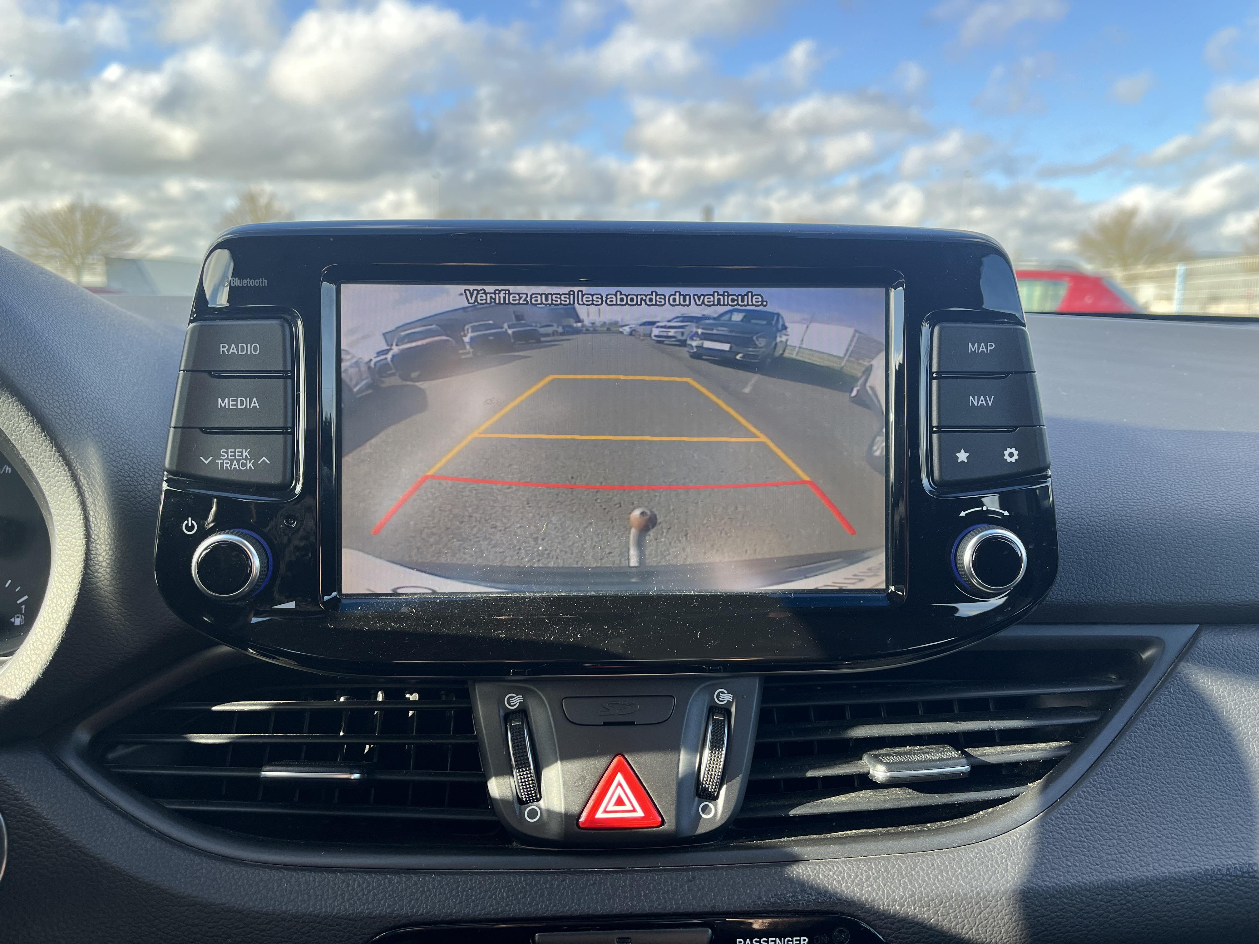 HYUNDAI i30 SW 1.6 CRDi 115 DCT-7 Business - Véhicule Occasion Océane Auto