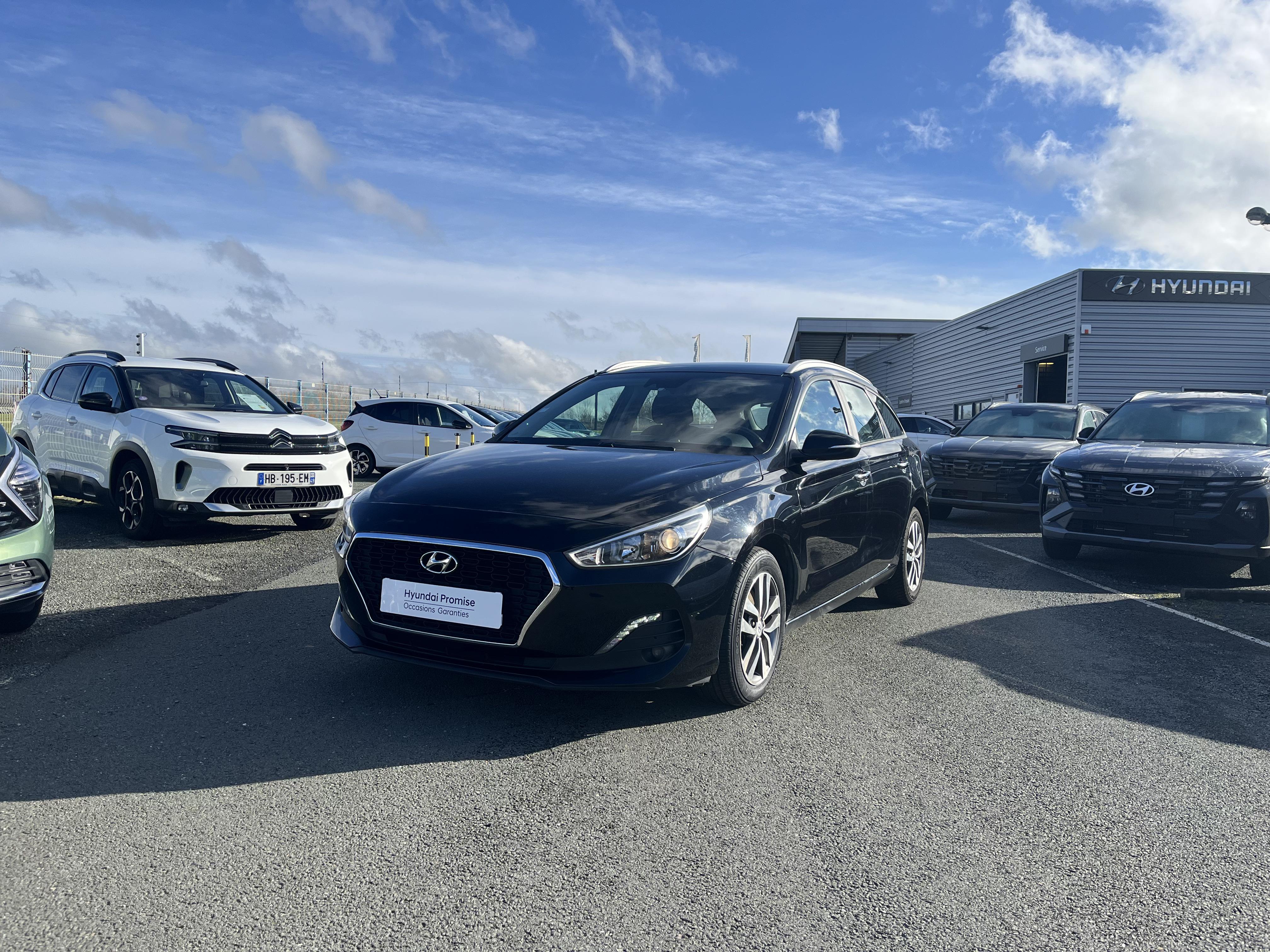 HYUNDAI i30 SW 1.6 CRDi 115 DCT-7 Business - Véhicule Occasion - Océane Auto HYUNDAI i30 SW 1.6 CRDi 115 DCT-7 Business - Véhicule Occasion Océane Auto