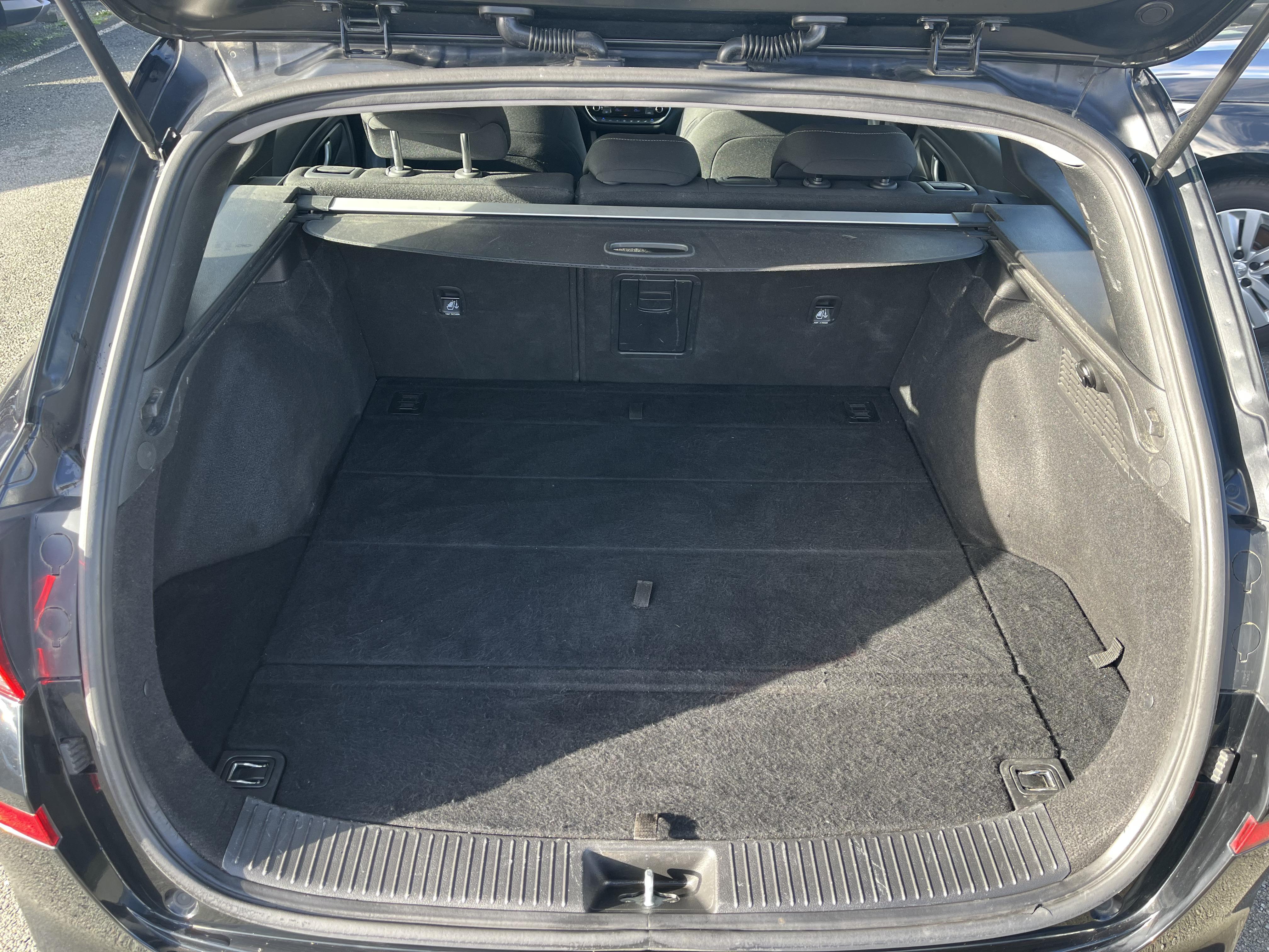 HYUNDAI i30 SW 1.6 CRDi 115 DCT-7 Business - Véhicule Occasion Océane Auto