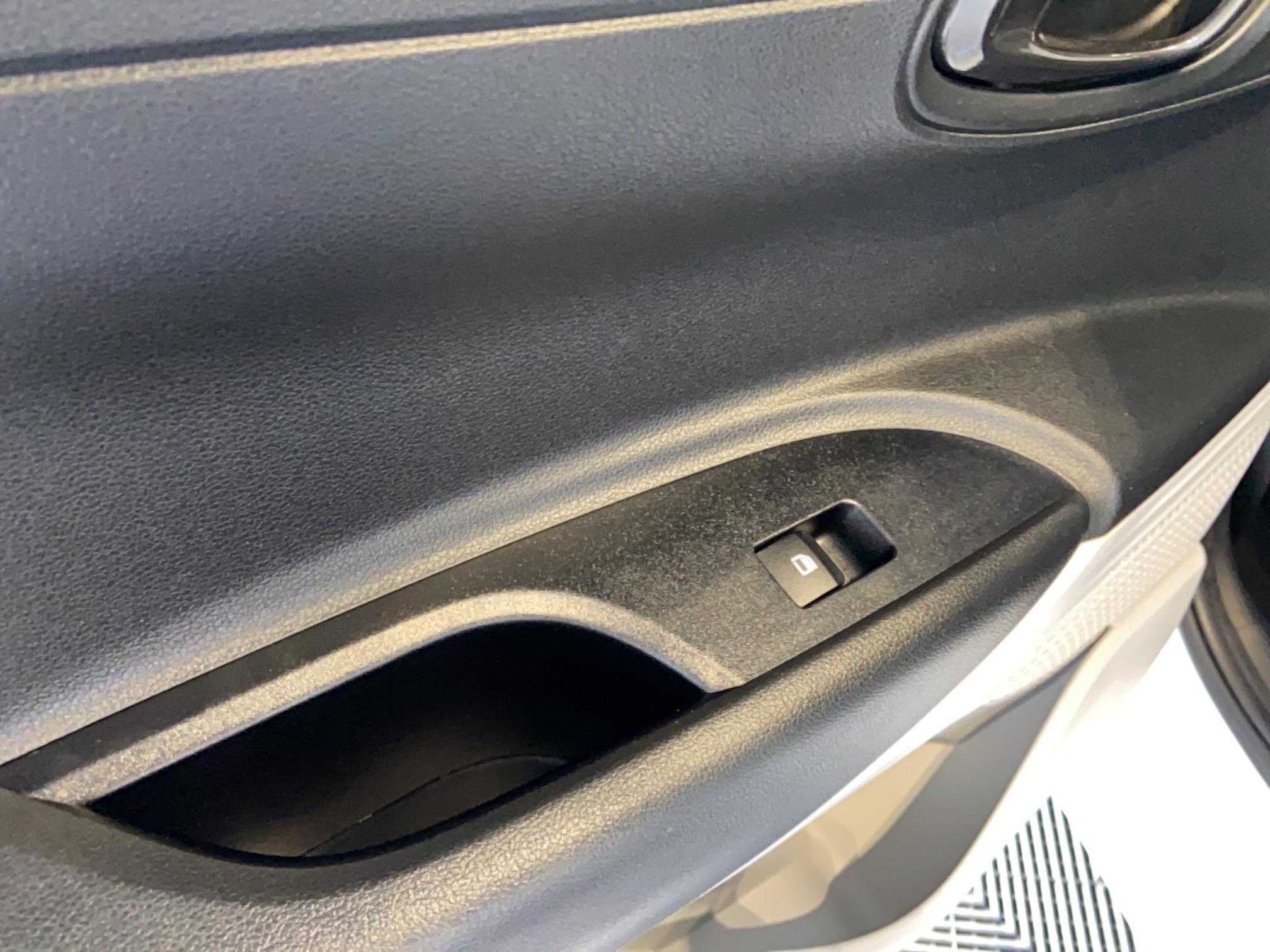 HYUNDAI i20 1.0 T-GDi 100 Hybrid 48V Creative - Véhicule Occasion Océane Auto