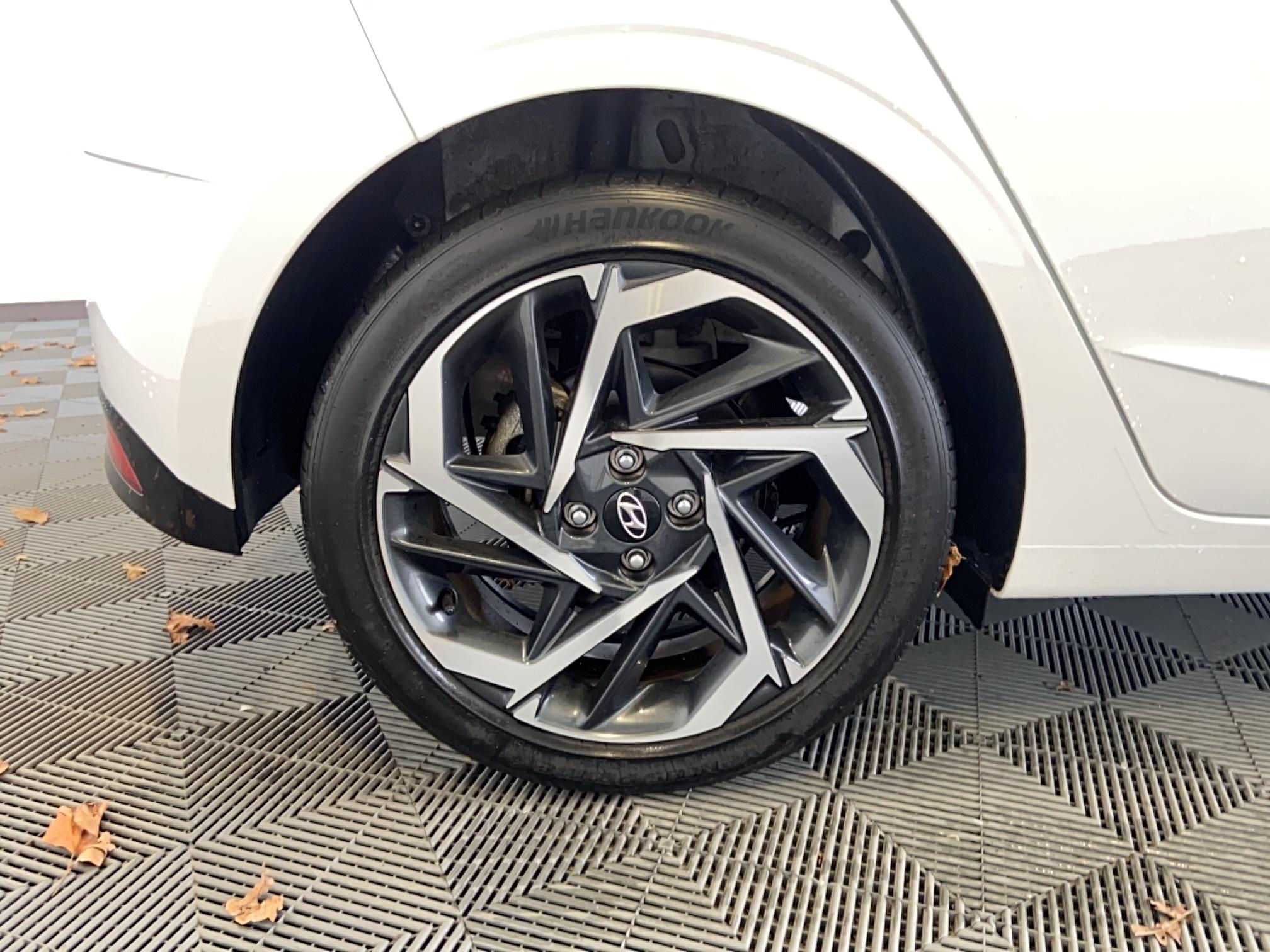 HYUNDAI i20 1.0 T-GDi 100 Hybrid 48V Creative - Véhicule Occasion Océane Auto