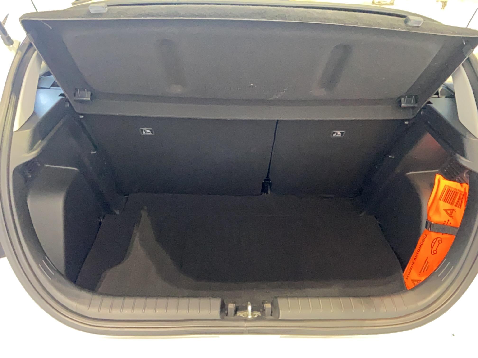 HYUNDAI i20 1.2 84 Initia - Véhicule Occasion Océane Auto