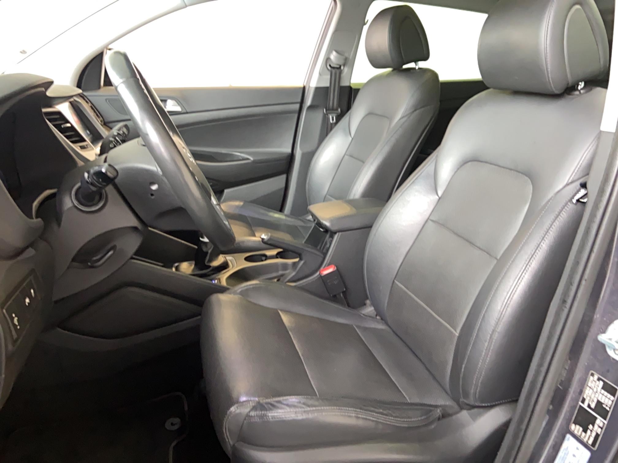 HYUNDAI Tucson 1.7 CRDi 115 2WD Executive - Véhicule Occasion Océane Auto