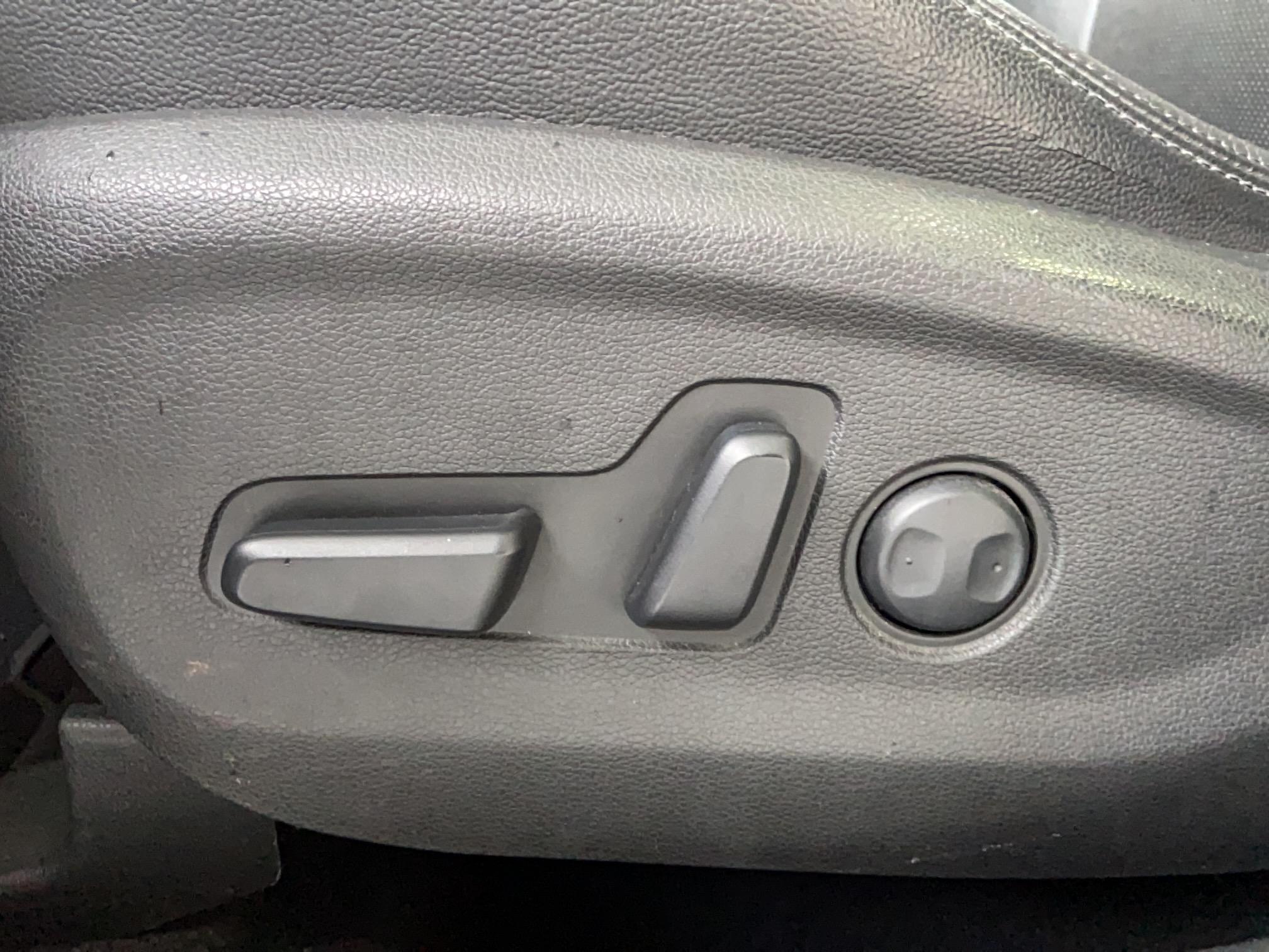 HYUNDAI Tucson 1.7 CRDi 115 2WD Executive - Véhicule Occasion Océane Auto