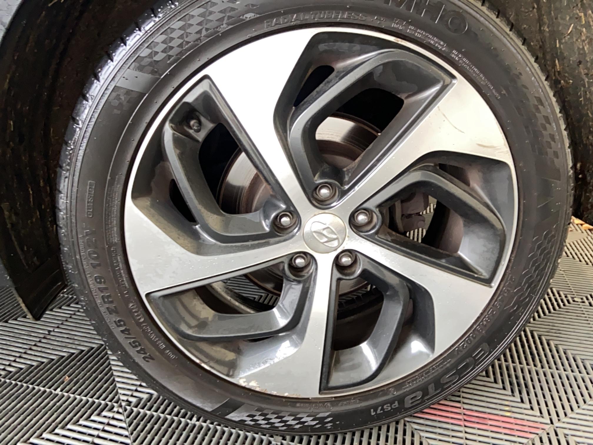 HYUNDAI Tucson 1.7 CRDi 115 2WD Executive - Véhicule Occasion Océane Auto