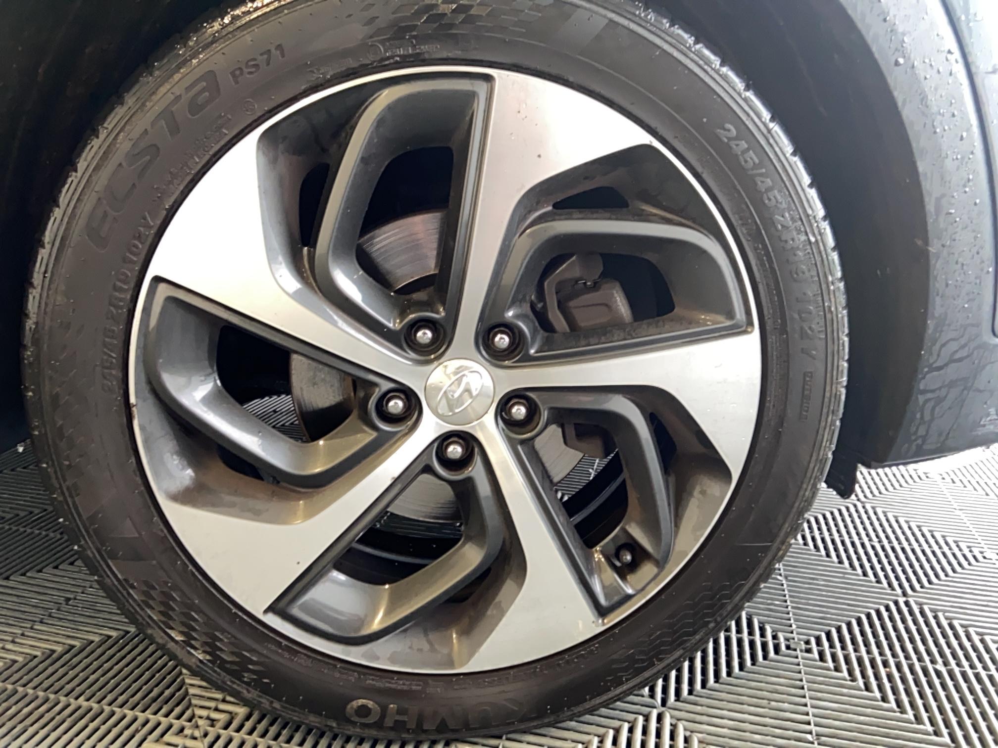 HYUNDAI Tucson 1.7 CRDi 115 2WD Executive - Véhicule Occasion Océane Auto