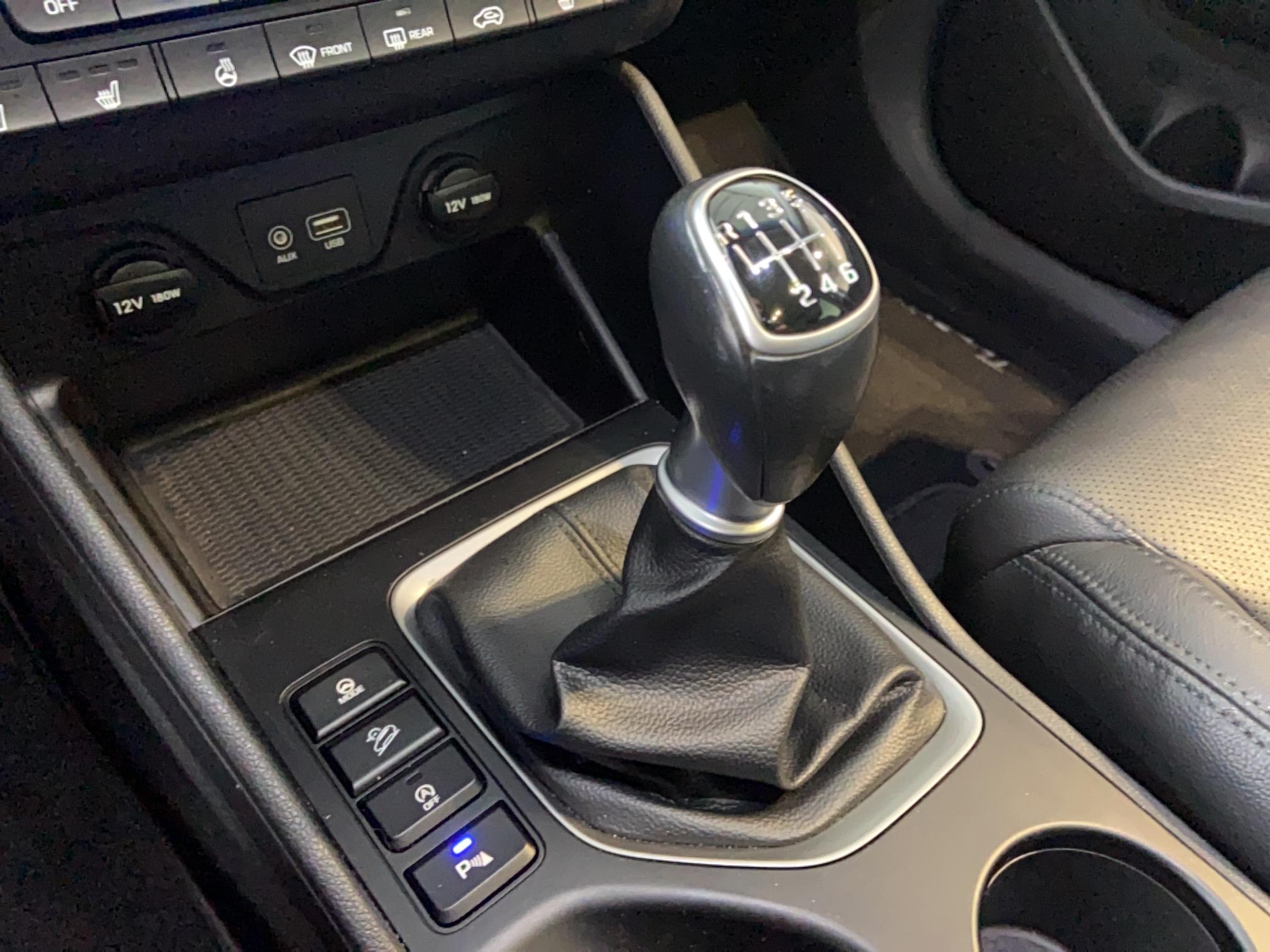 HYUNDAI Tucson 1.7 CRDi 115 2WD Executive - Véhicule Occasion Océane Auto