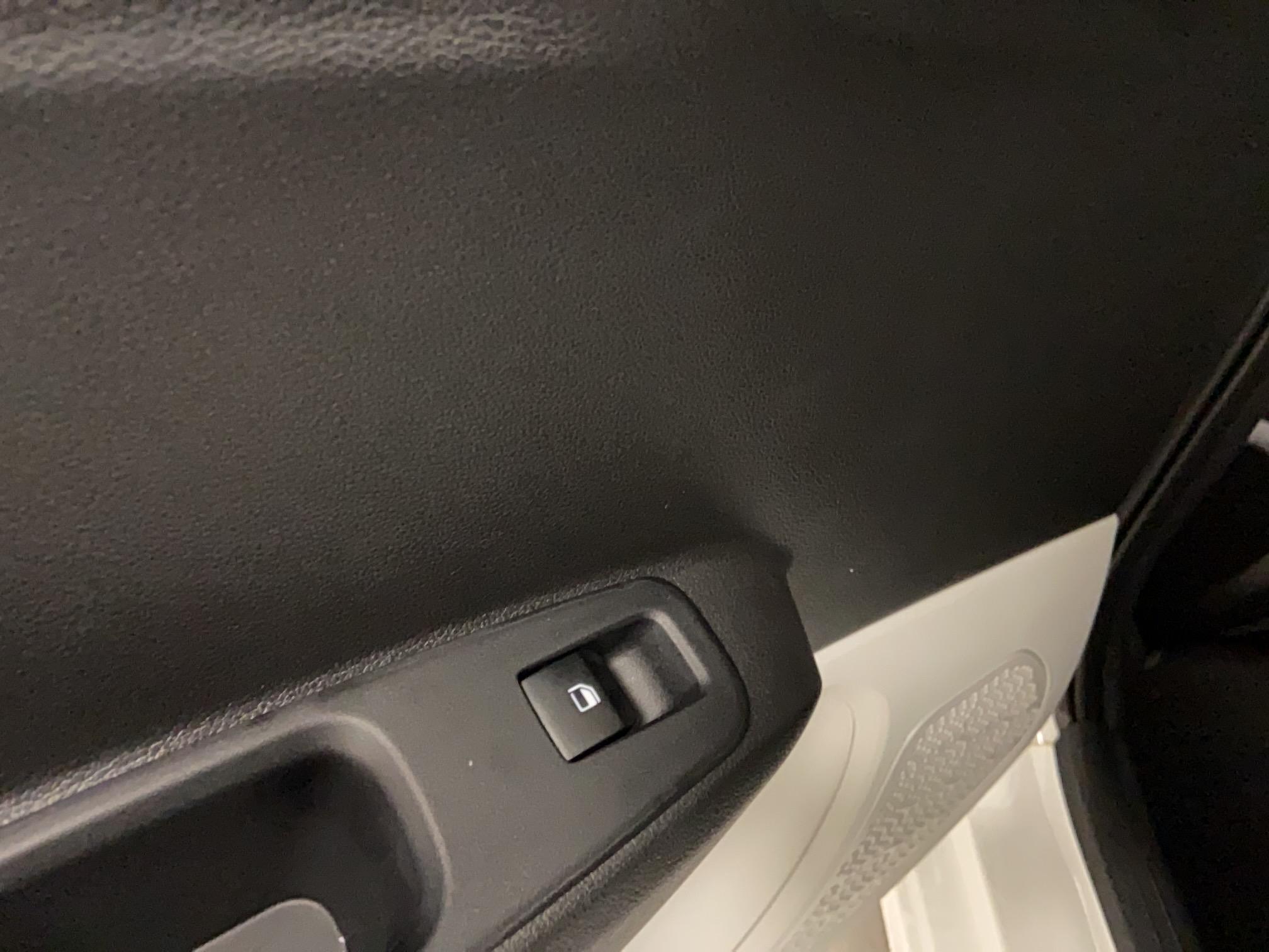 HYUNDAI i10 1.0 63 BVR Creative - Véhicule Occasion Océane Auto