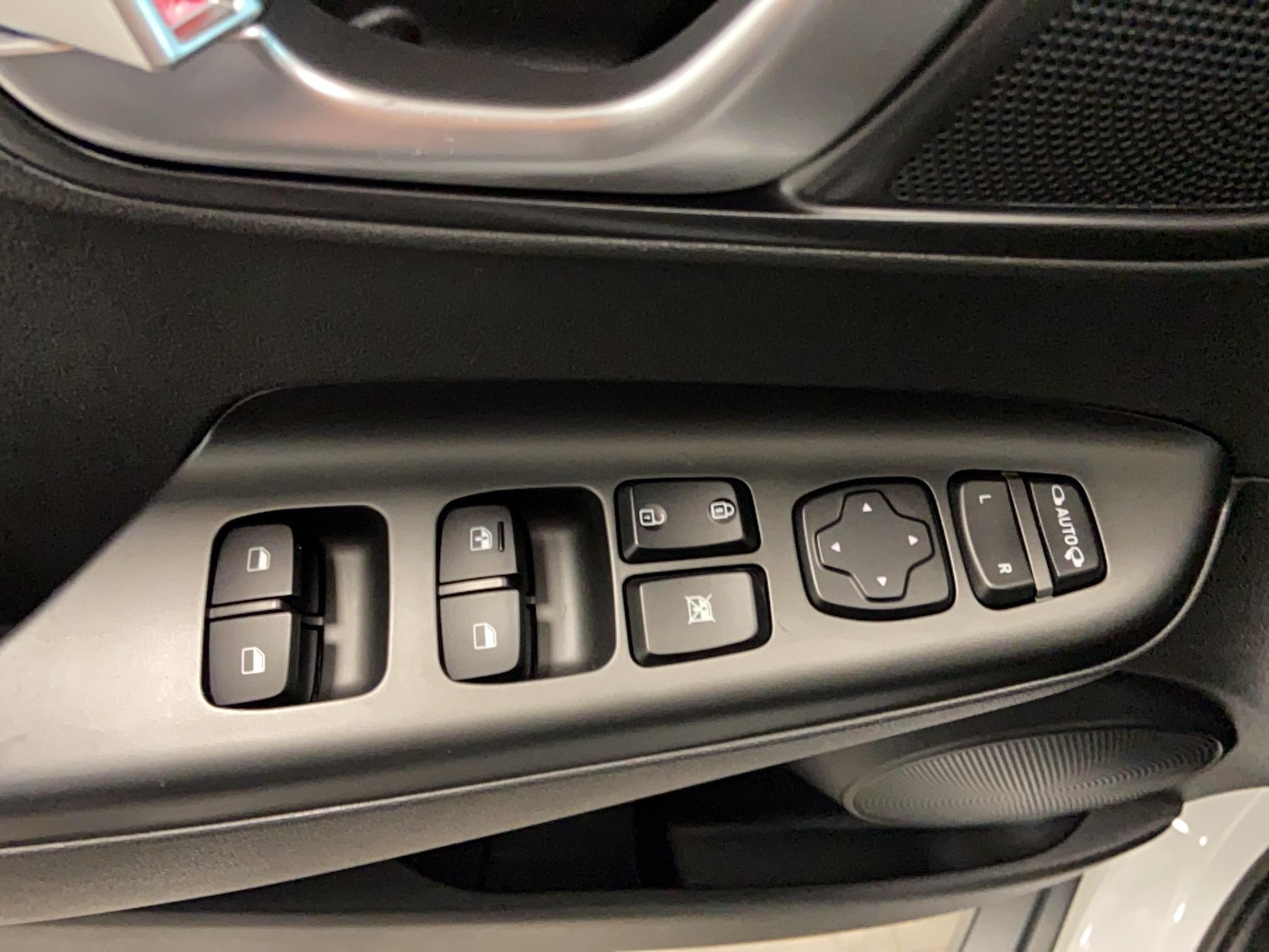 HYUNDAI Kona Electrique 39 kWh - 136 ch Intuitive - Véhicule Occasion Océane Auto