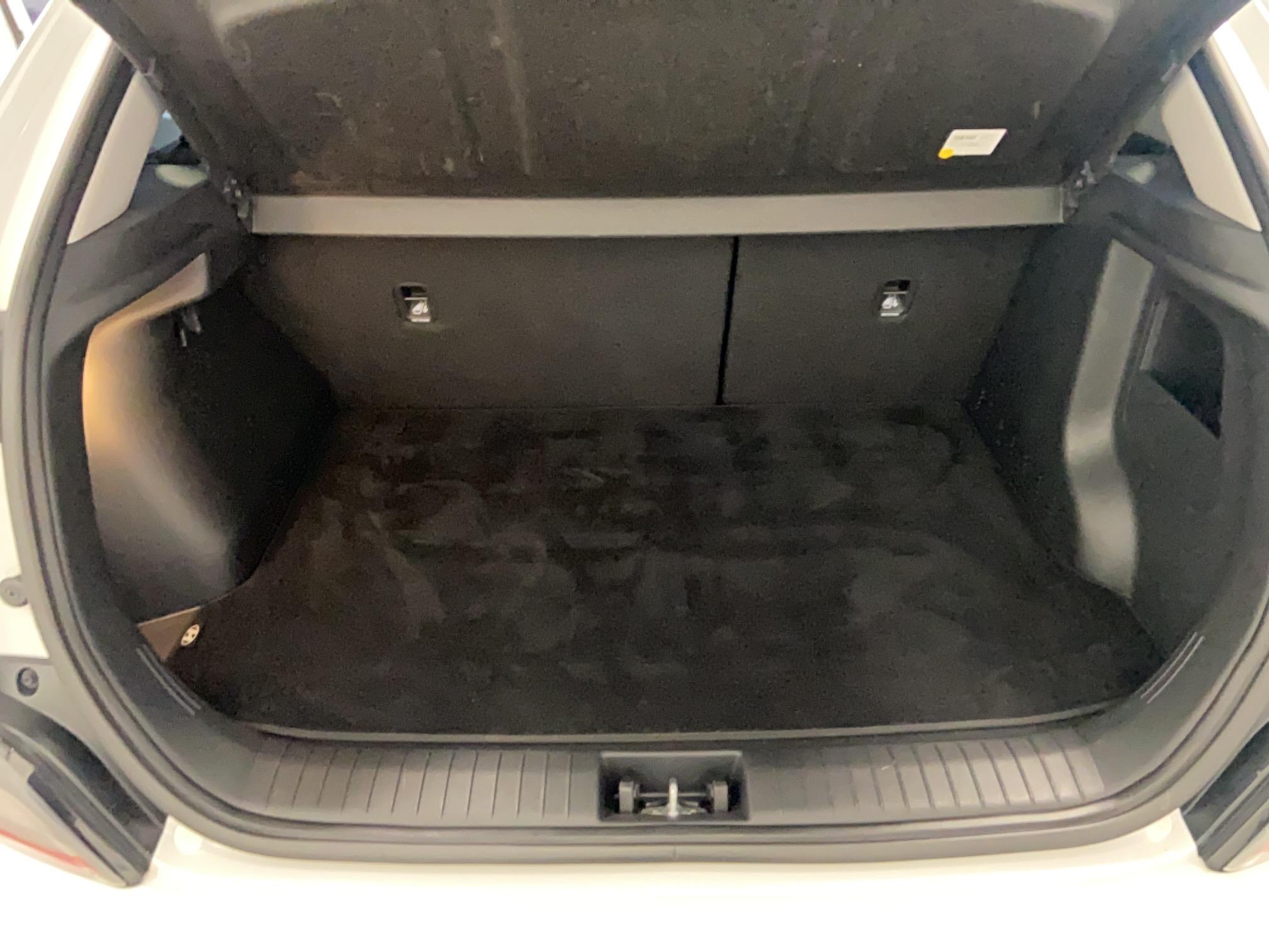 HYUNDAI Kona Electrique 39 kWh - 136 ch Intuitive - Véhicule Occasion Océane Auto