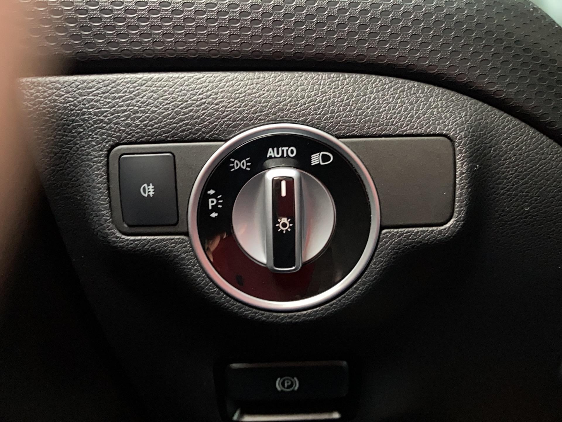 MERCEDES Classe A 180 d 7G-DCT Business Edition - Véhicule Occasion Océane Auto