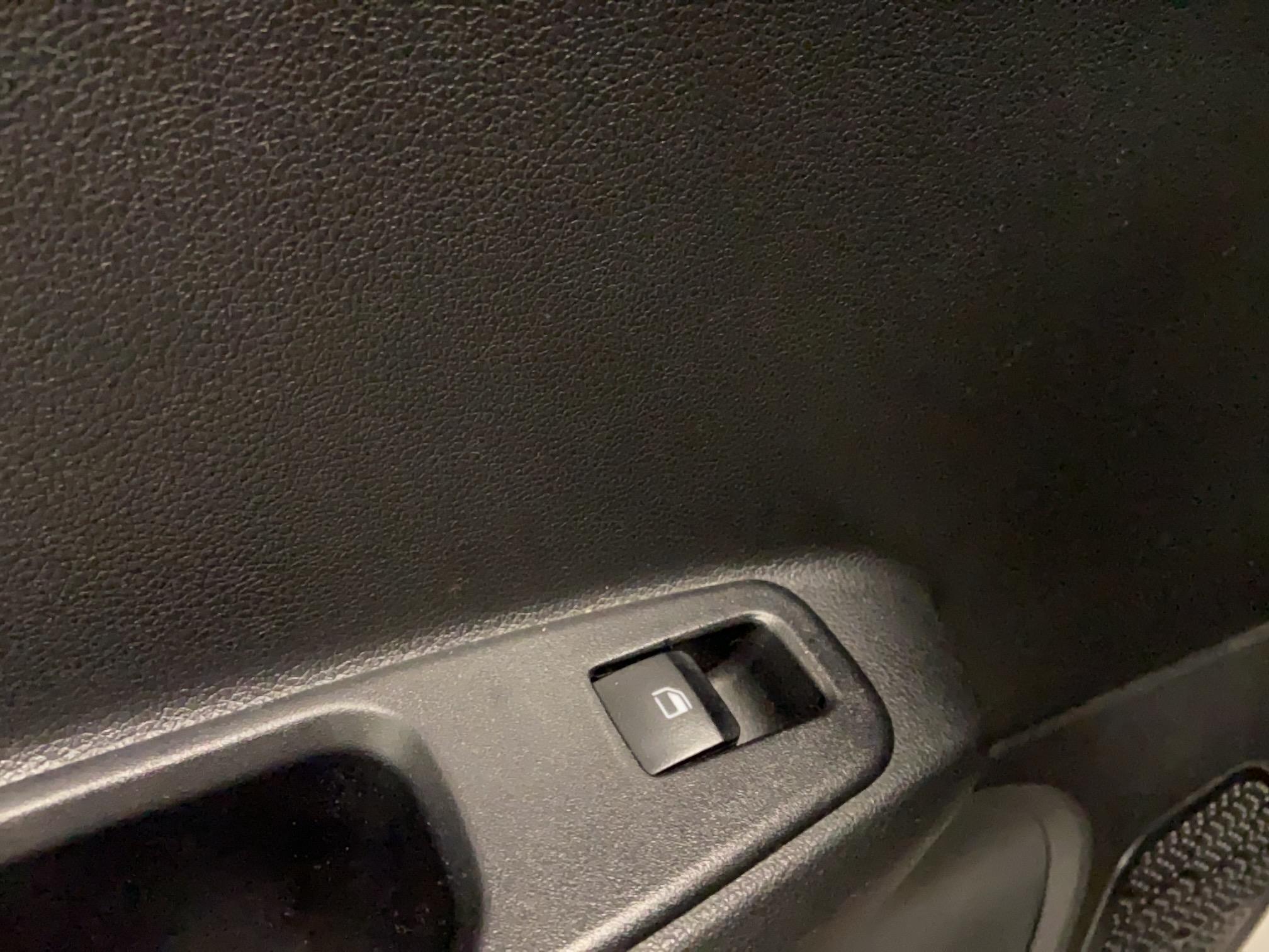 HYUNDAI i10 1.0 67 BVR Creative - Véhicule Occasion Océane Auto