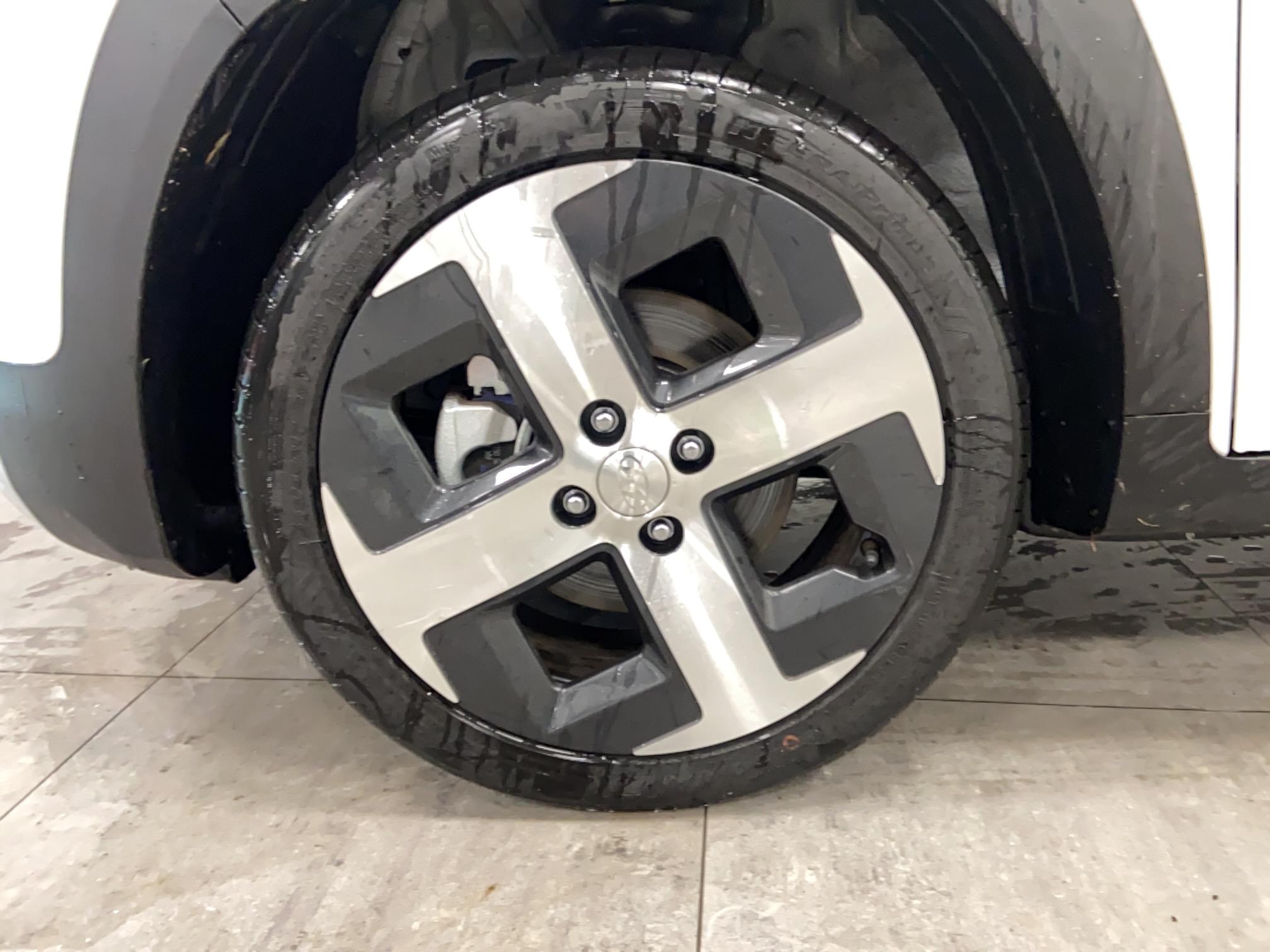 HYUNDAI Inster 49 kWh 5 pl. Creative - Véhicule Occasion Océane Auto