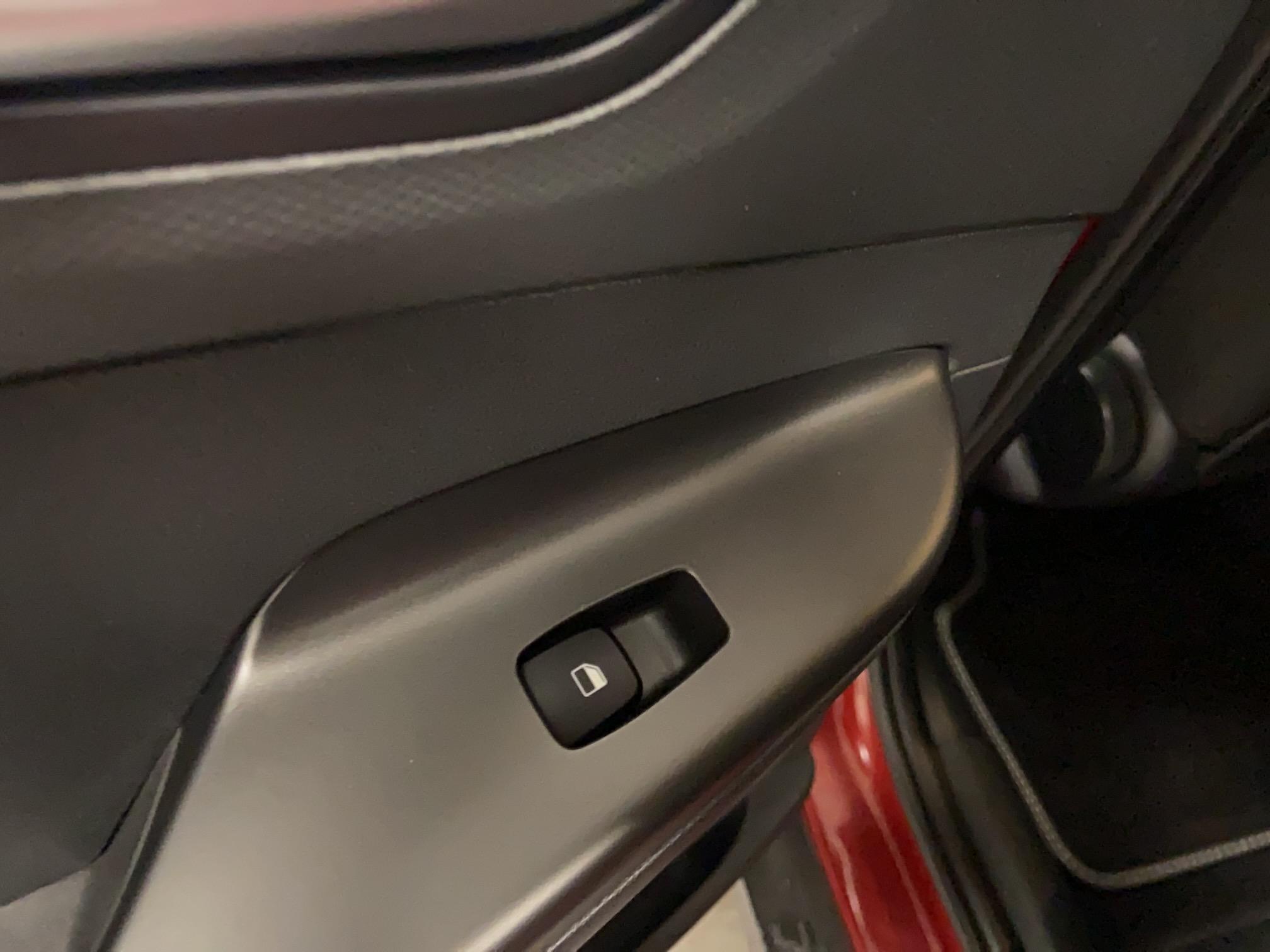 HYUNDAI Kona Electrique 39 kWh - 136 ch Intuitive - Véhicule Occasion Océane Auto