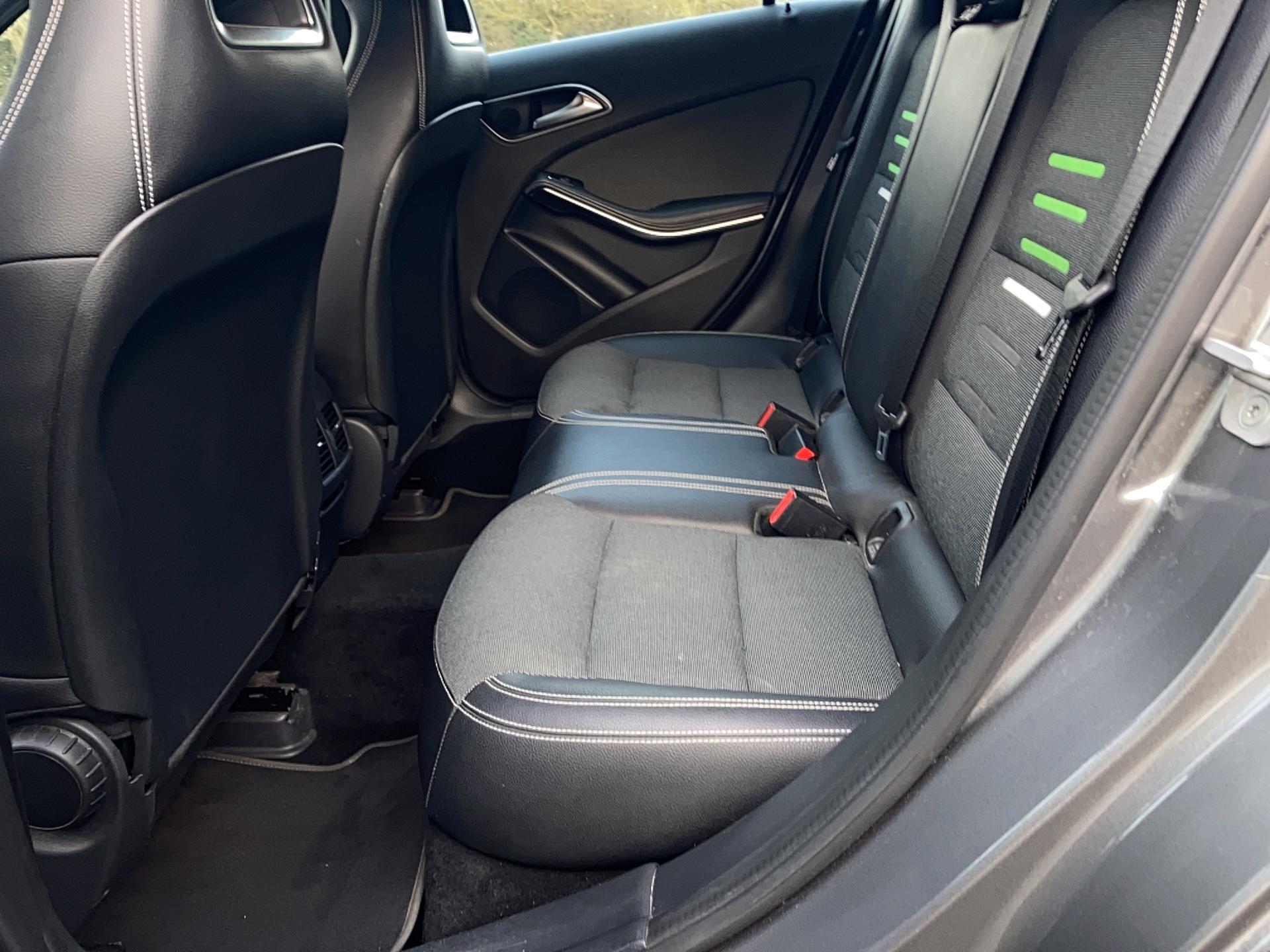 MERCEDES Classe A 180 d 7G-DCT Business Edition - Véhicule Occasion Océane Auto