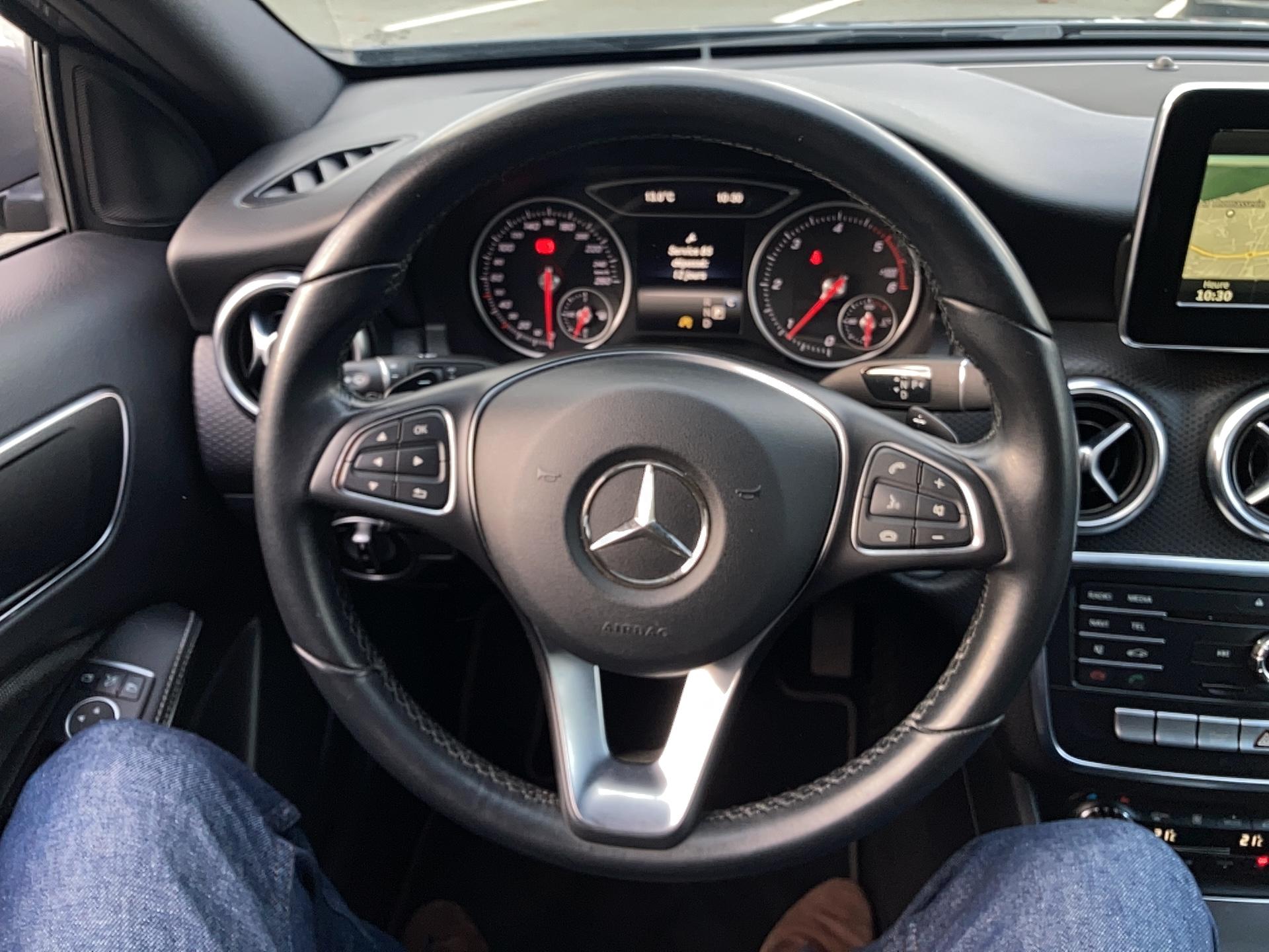 MERCEDES Classe A 180 d 7G-DCT Business Edition - Véhicule Occasion Océane Auto