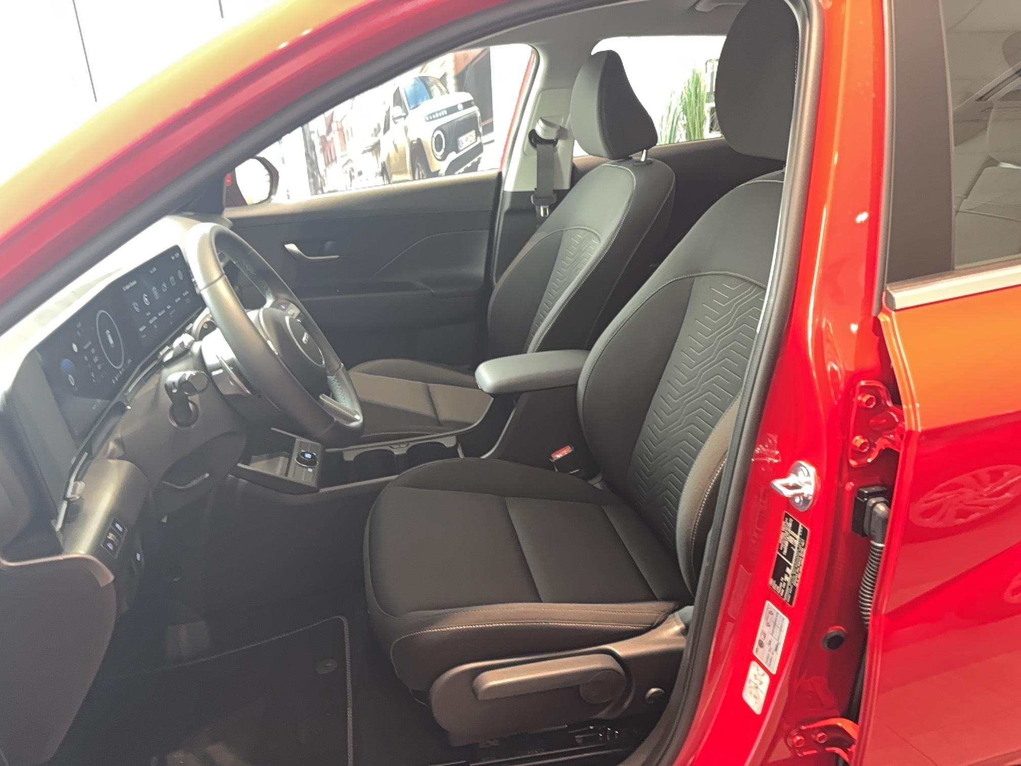 HYUNDAI Kona Electrique 65 kWh - 217 ch Intuitive - Véhicule Occasion Océane Auto