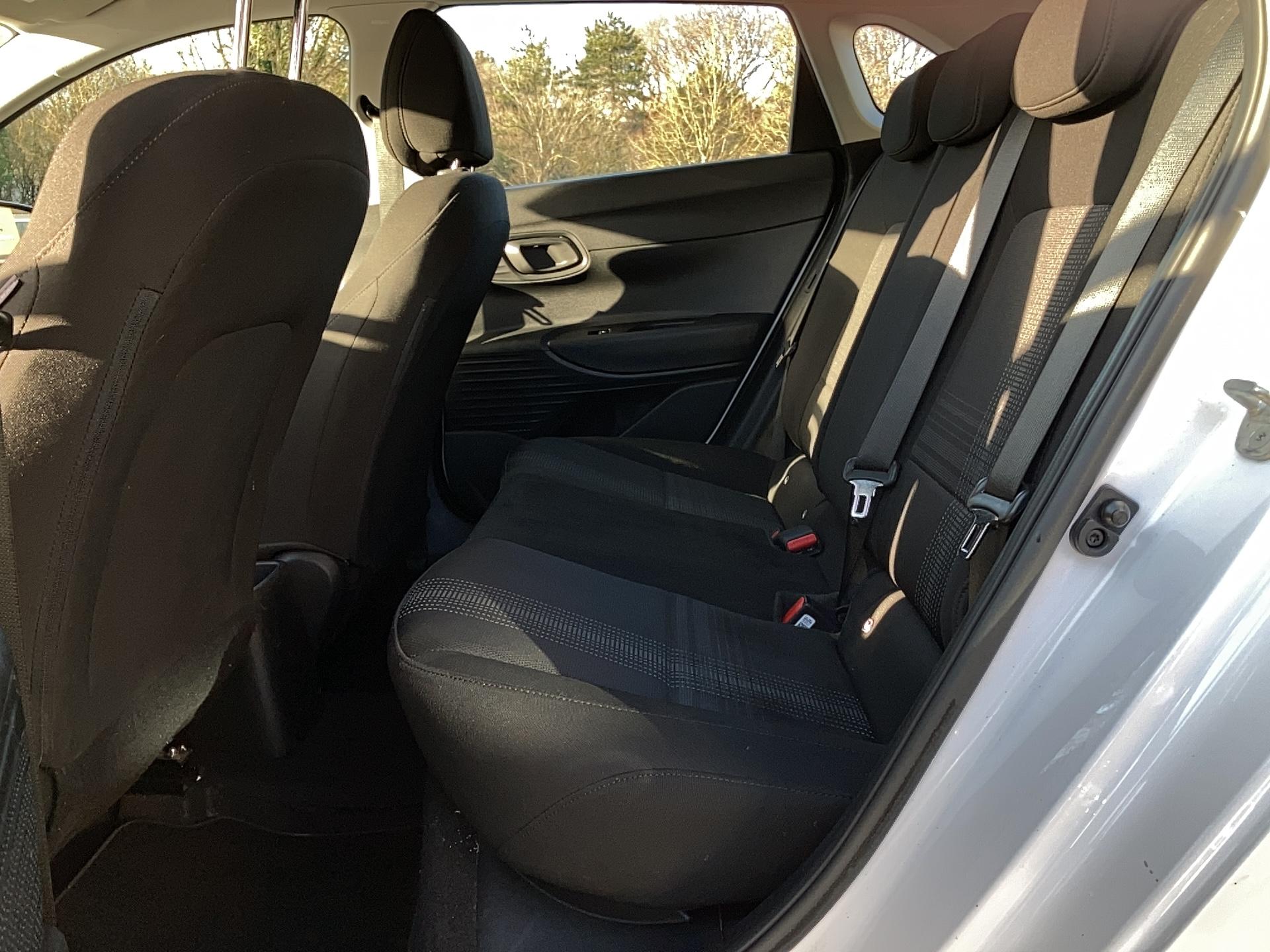 HYUNDAI i20 1.2 84 Initia - Véhicule Occasion Océane Auto