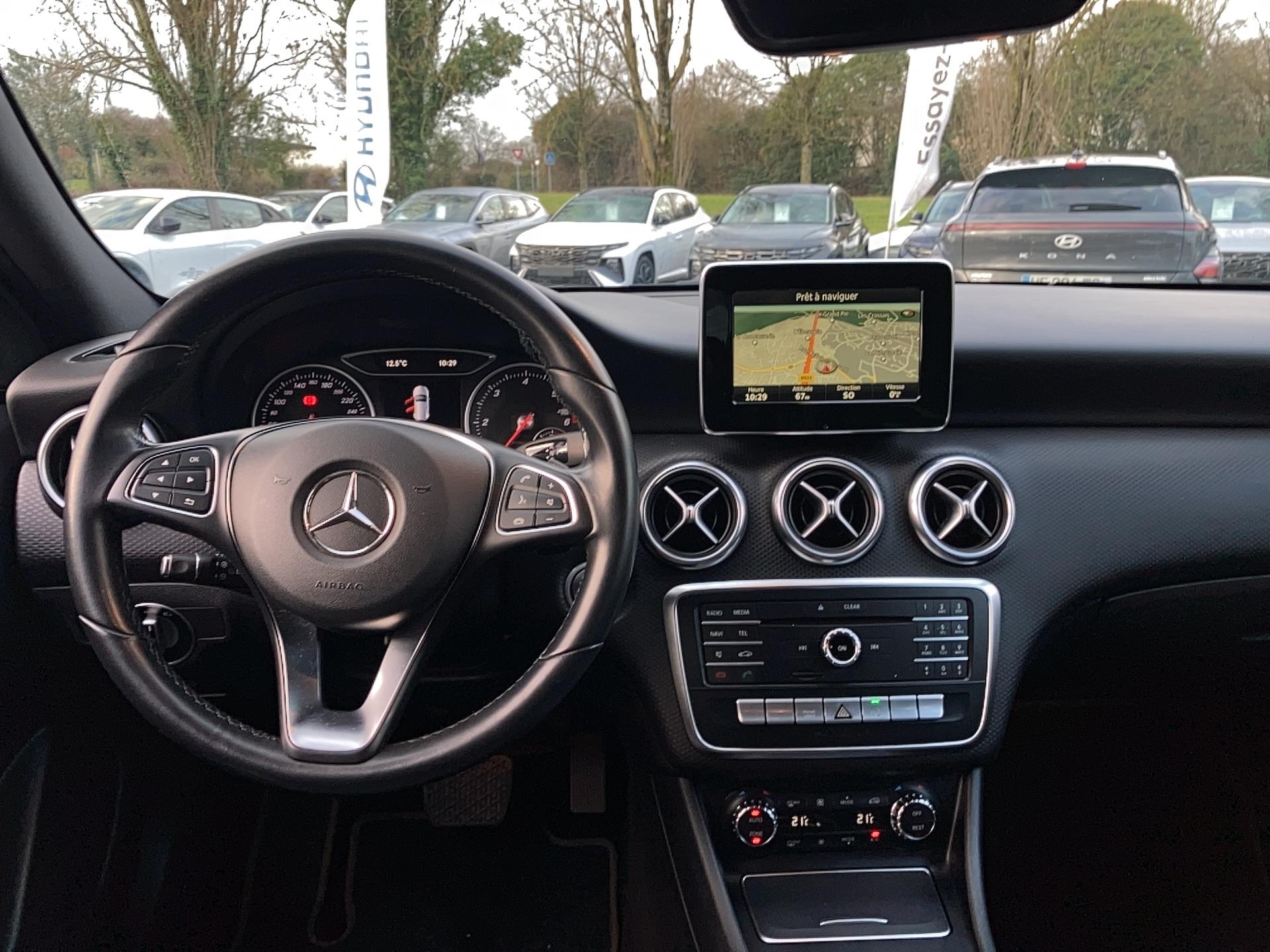 MERCEDES Classe A 180 d 7G-DCT Business Edition - Véhicule Occasion Océane Auto