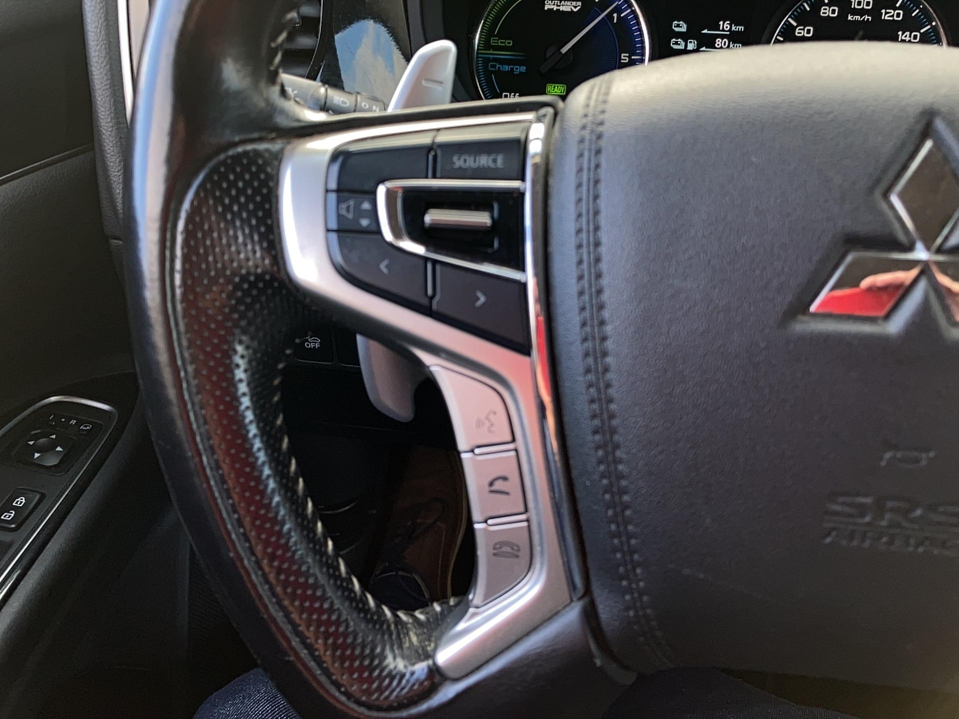 MITSUBISHI Outlander 2.4l PHEV Twin Motor 4WD Invite - Véhicule Occasion Océane Auto