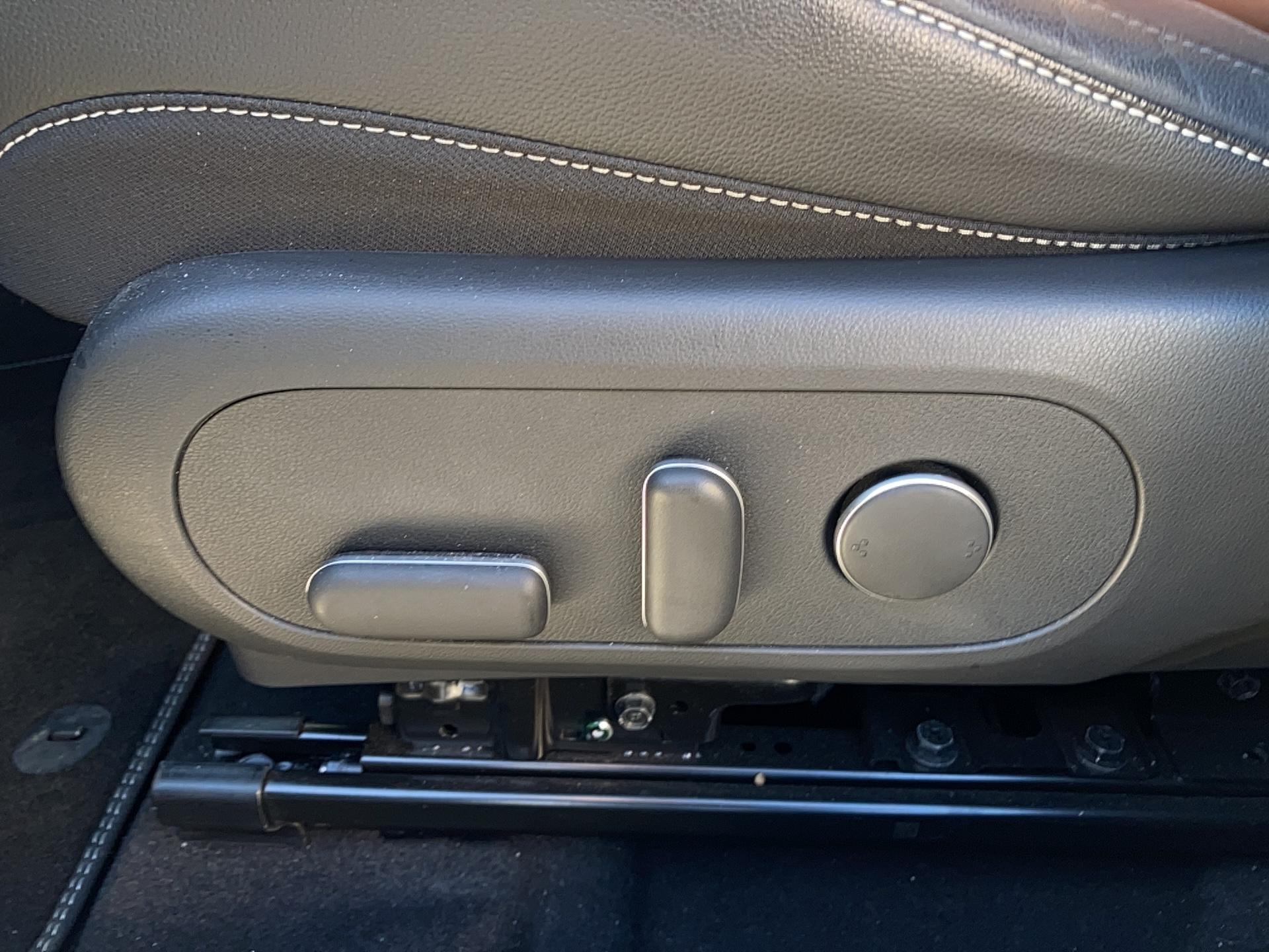 HYUNDAI Kona Electrique 65 kWh - 217 ch Premium - Véhicule Occasion - Océane Auto HYUNDAI Kona Electrique 65 kWh - 217 ch Premium - Véhicule Occasion Océane Auto