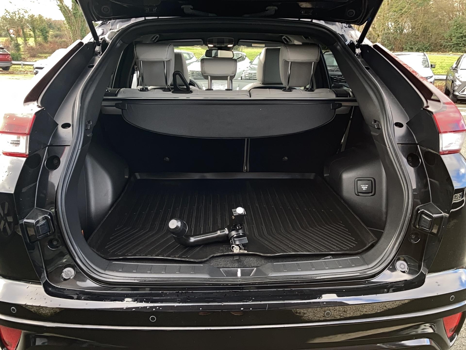 MITSUBISHI Eclipse Cross 2.4 MIVEC PHEV Twin Motor 4WD Instyle - Véhicule Occasion Océane Auto