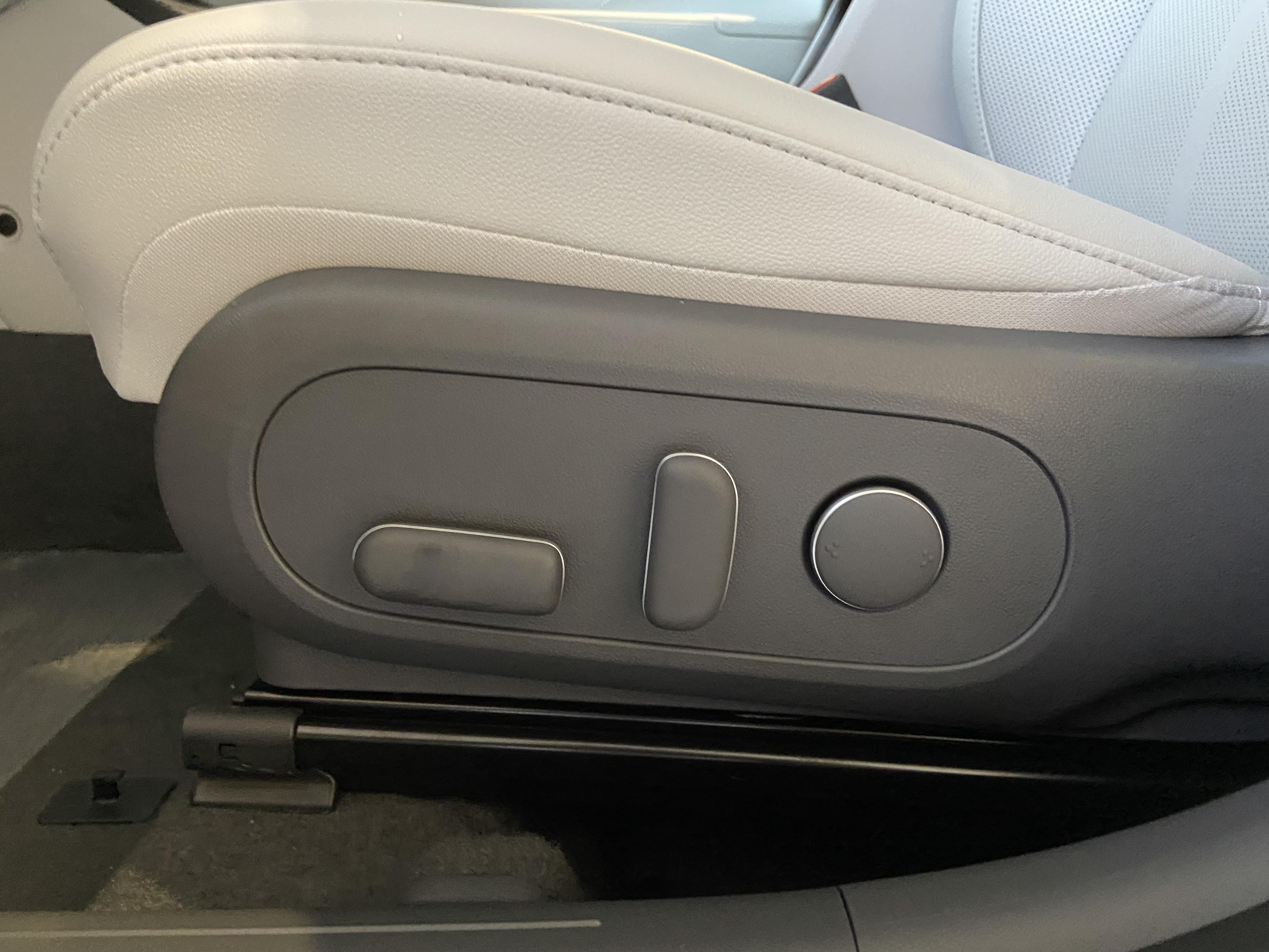 HYUNDAI Kona Hybrid 138 Executive - Véhicule Occasion - Océane Auto HYUNDAI Kona Hybrid 138 Executive - Véhicule Occasion Océane Auto