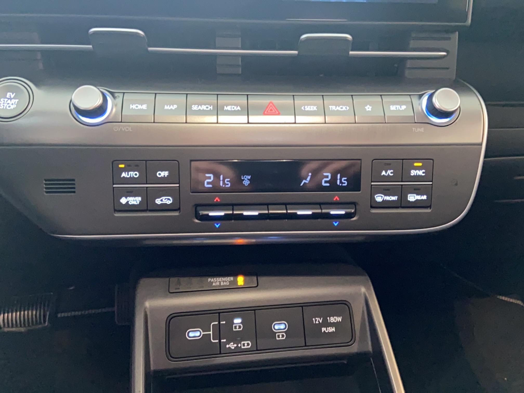 HYUNDAI Kona Electrique 65 kWh - 217 ch Intuitive - Véhicule Occasion Océane Auto