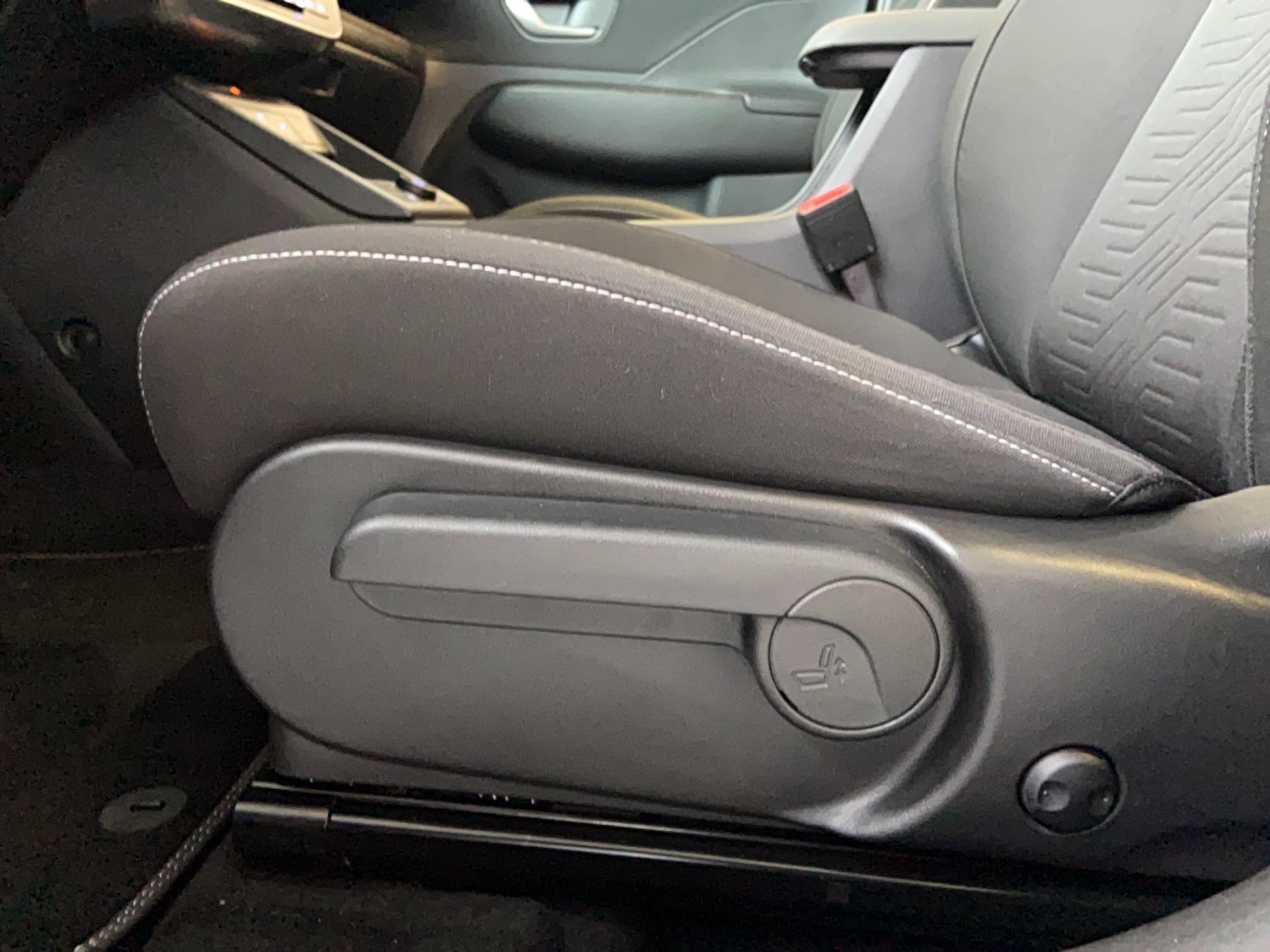 HYUNDAI Kona Electrique 65 kWh - 217 ch Intuitive - Véhicule Occasion Océane Auto