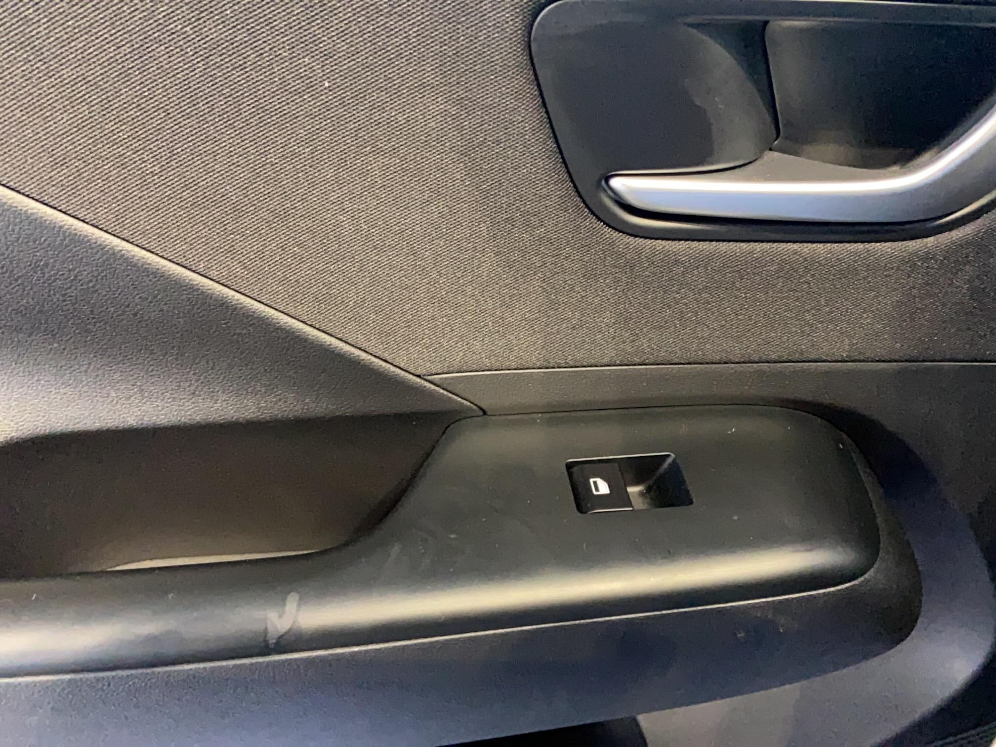 HYUNDAI Kona Electrique 65 kWh - 217 ch Intuitive - Véhicule Occasion Océane Auto