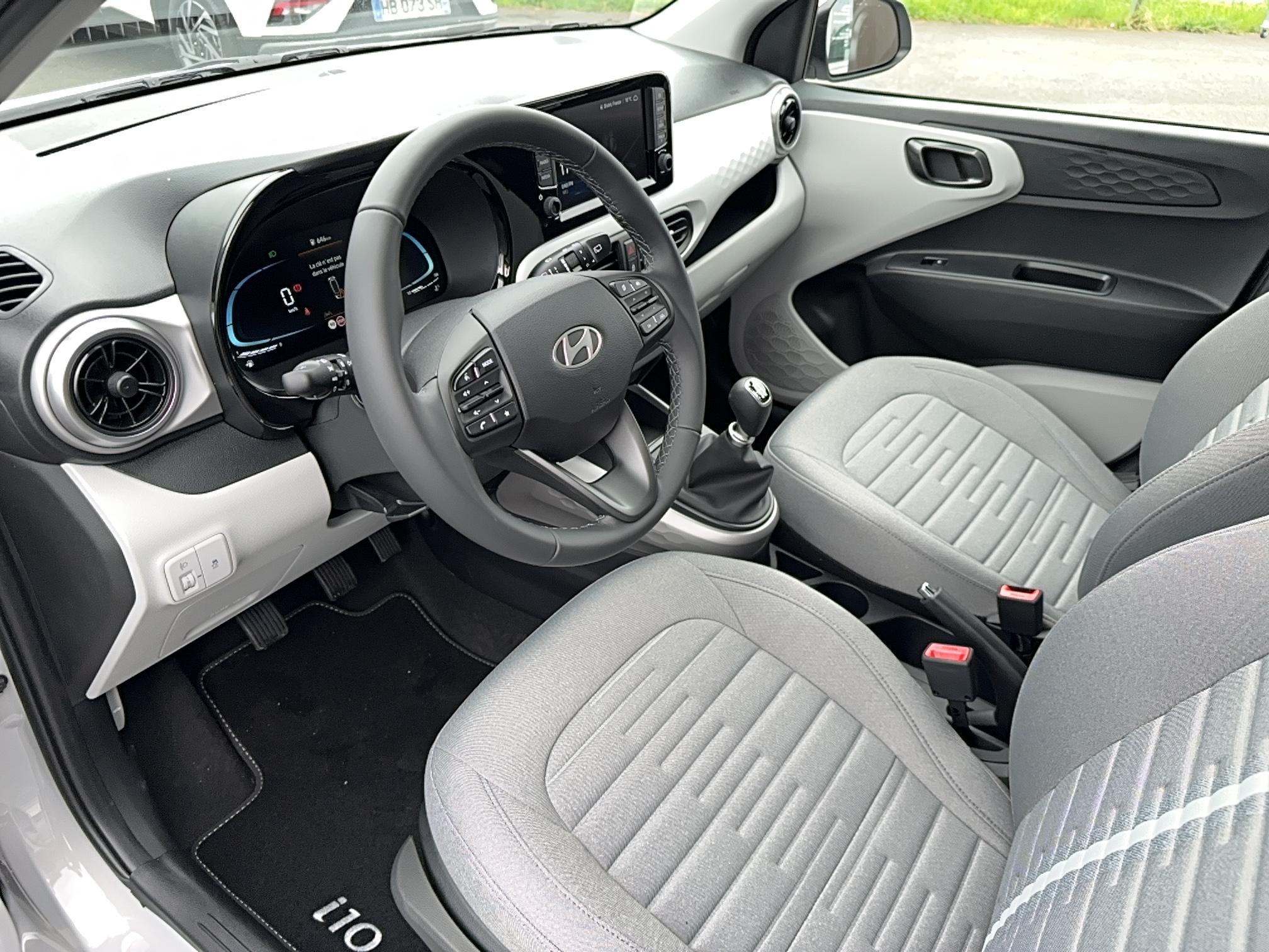 HYUNDAI i10 1.0 63 ECO Creative - Véhicule Occasion Océane Auto